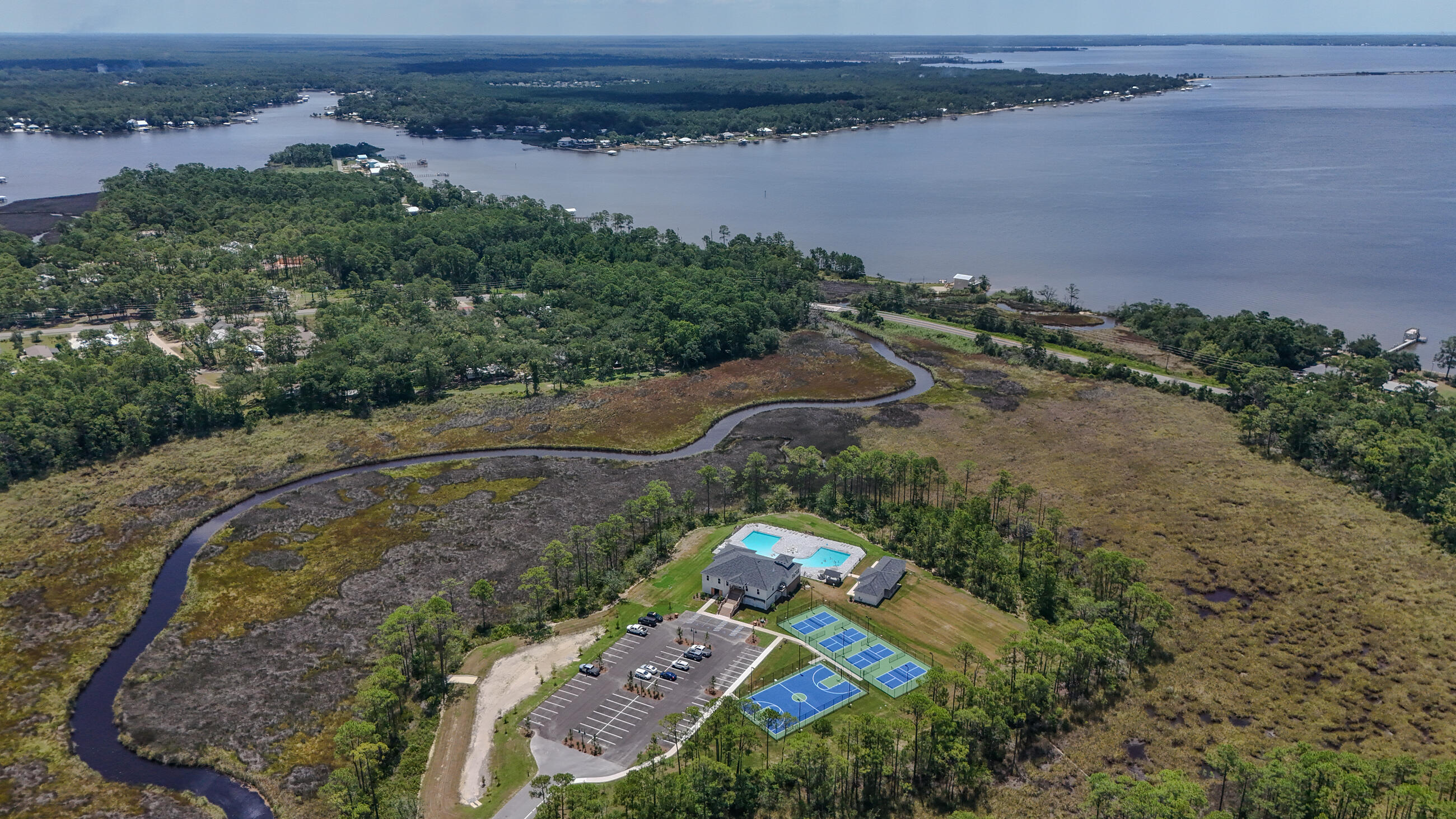HAMMOCK BAY - Residential