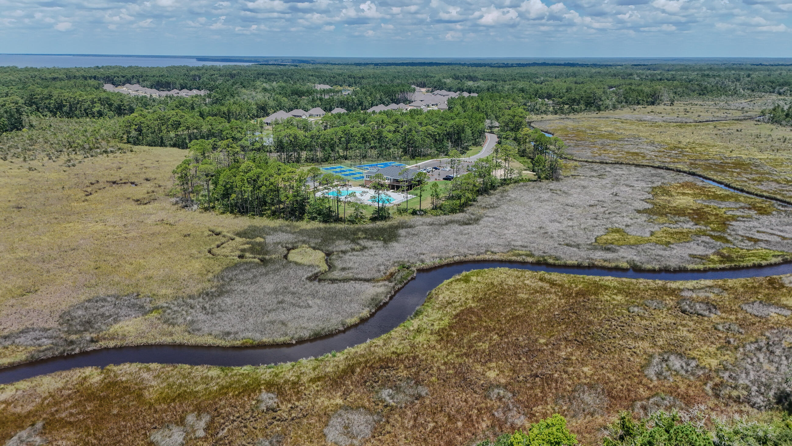 HAMMOCK BAY - Residential