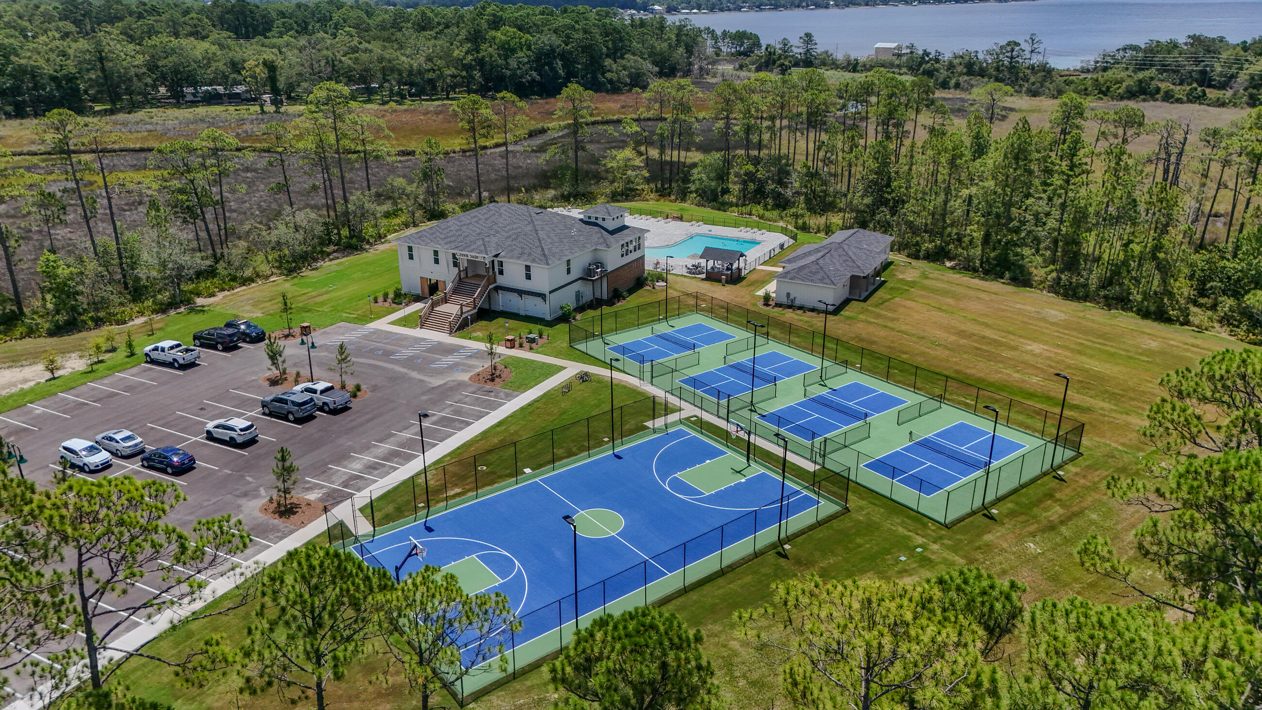 HAMMOCK BAY - Residential
