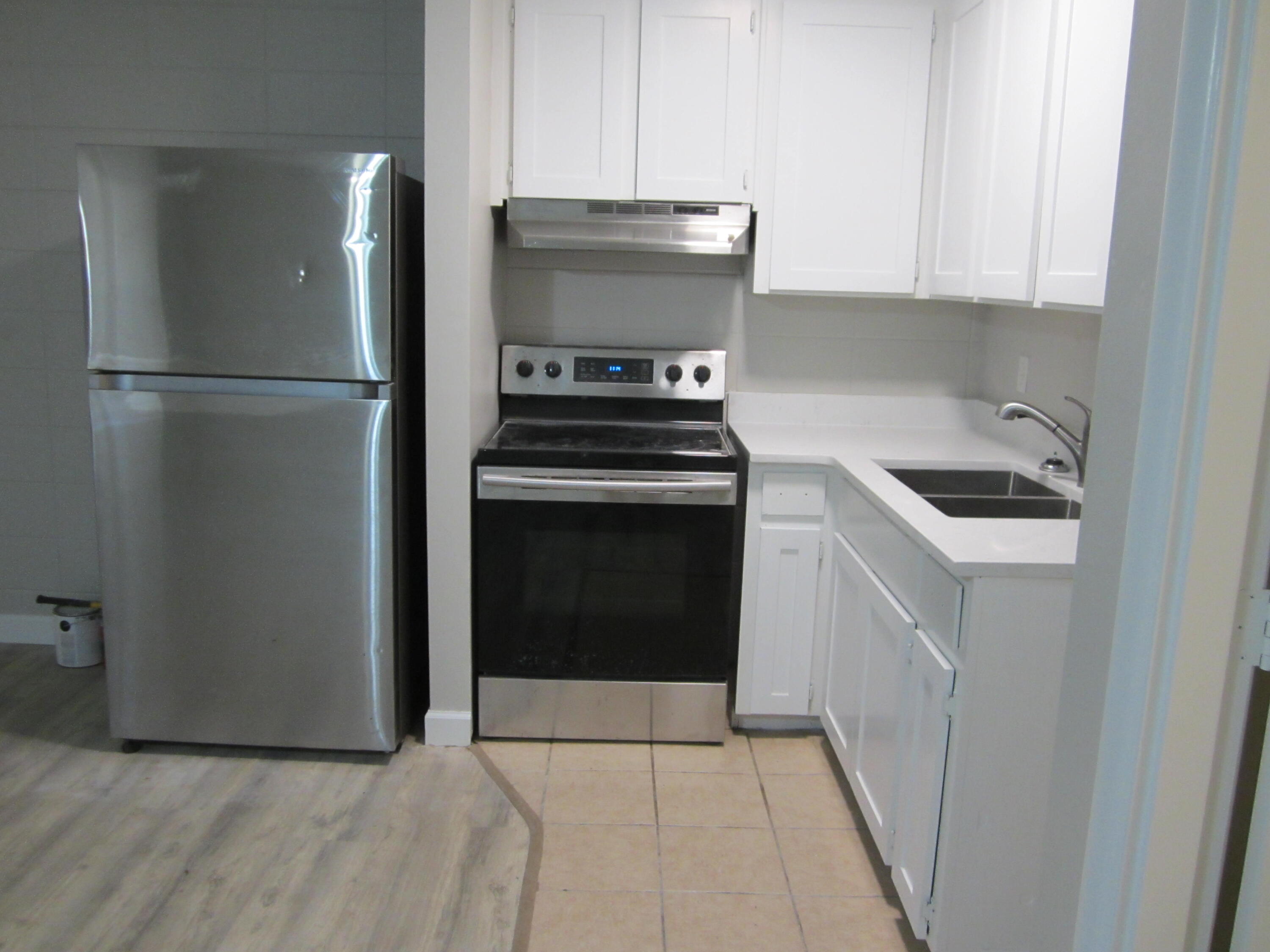 FW SE,EXCL EGLIN PWY (100330.02) - Residential Lease