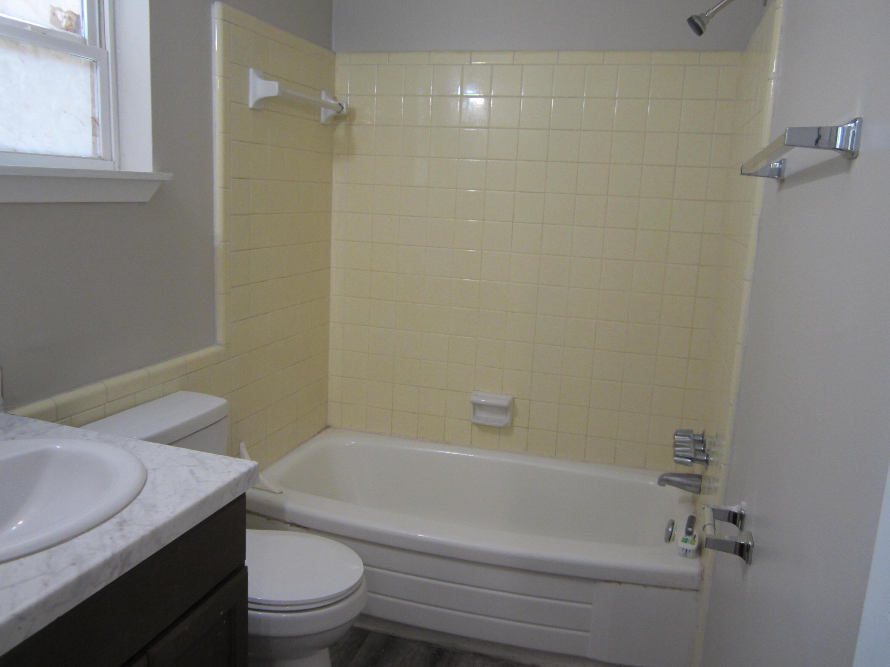 FW SE,EXCL EGLIN PWY (100330.02) - Residential Lease