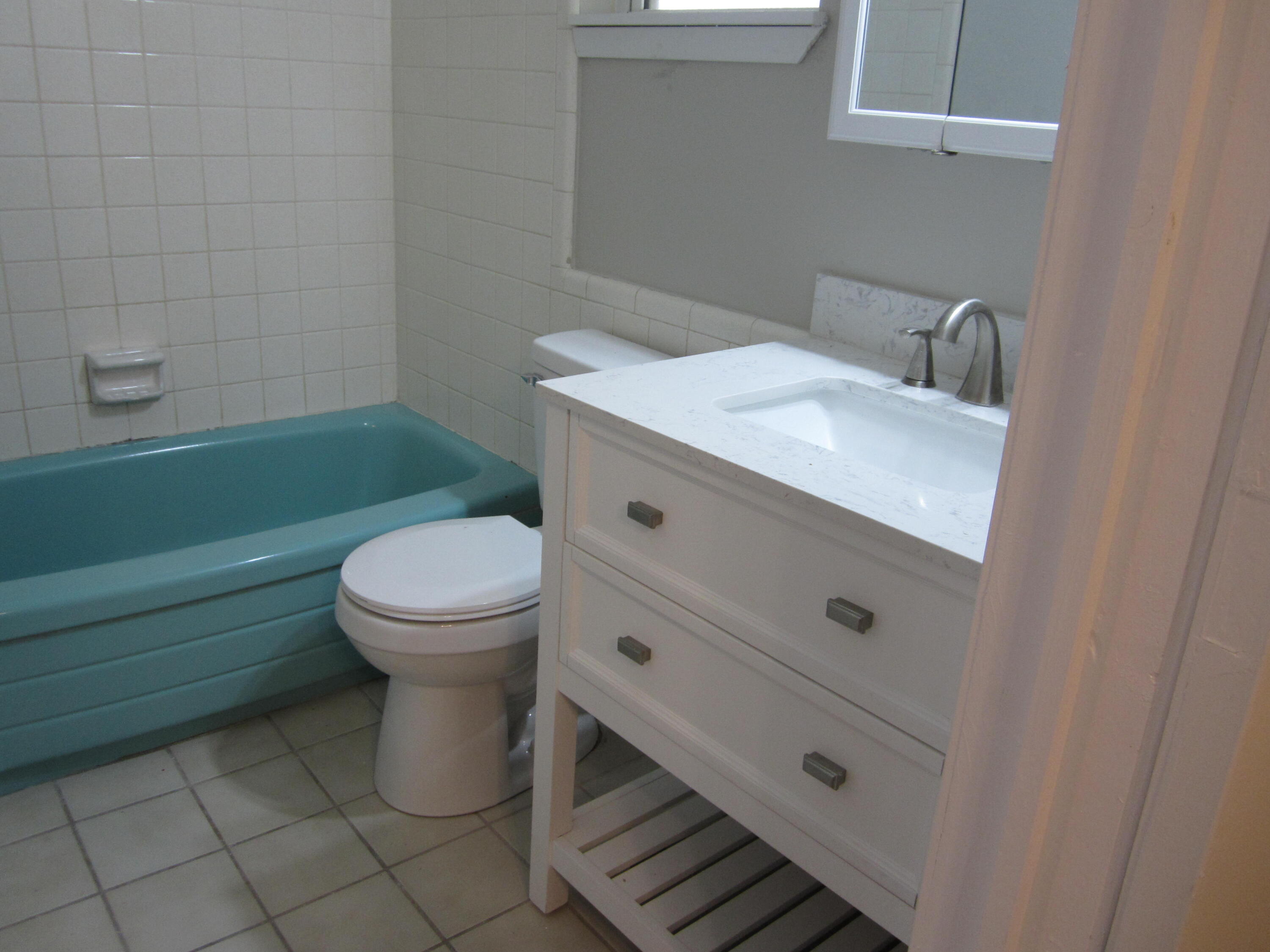 FW SE,EXCL EGLIN PWY (100330.02) - Residential Lease