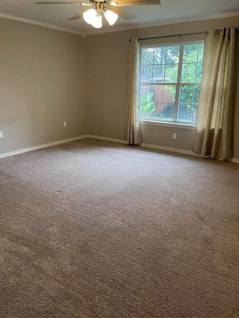 HIDDEN PINES S/D - Residential Lease