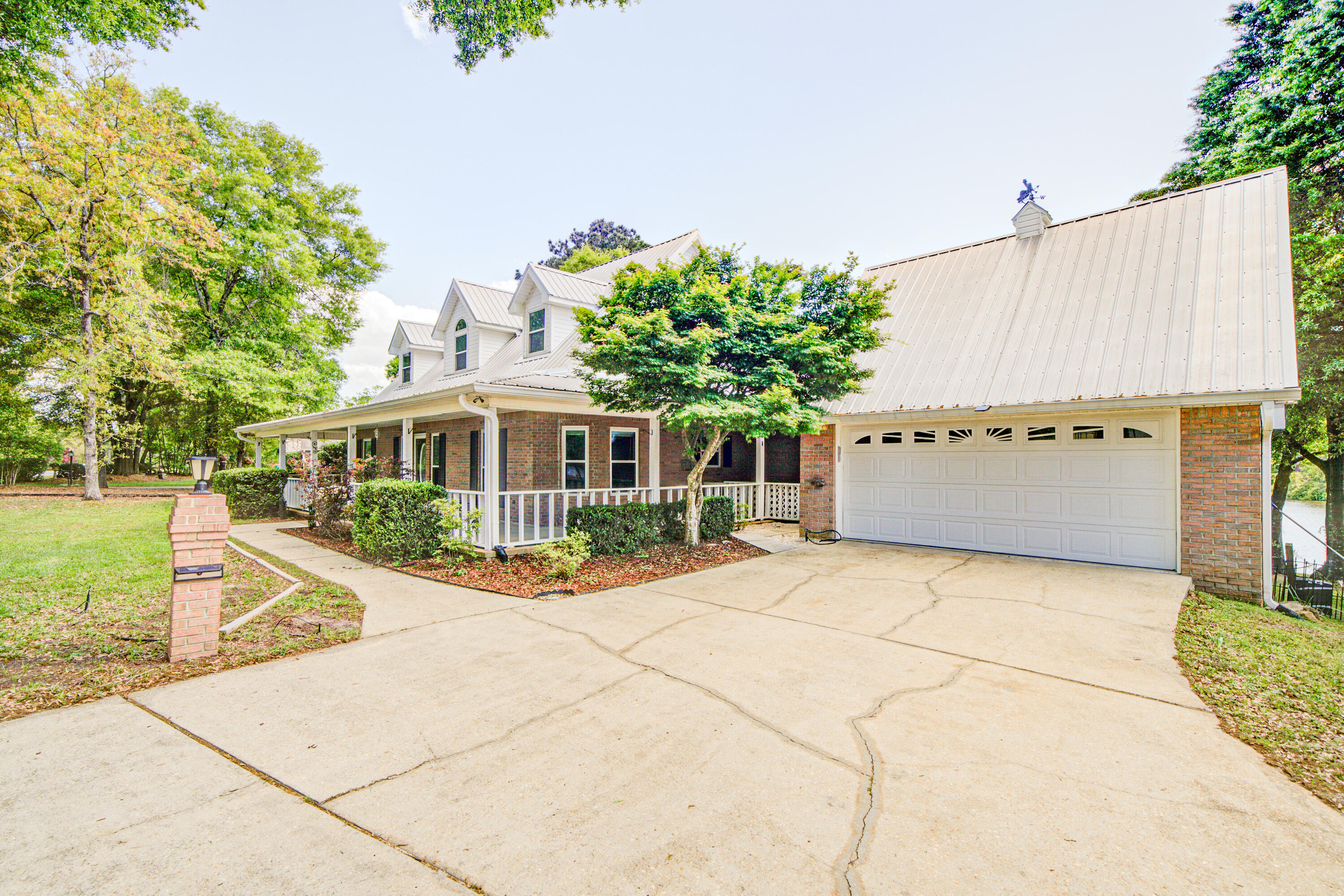 3060 Craig Terrace