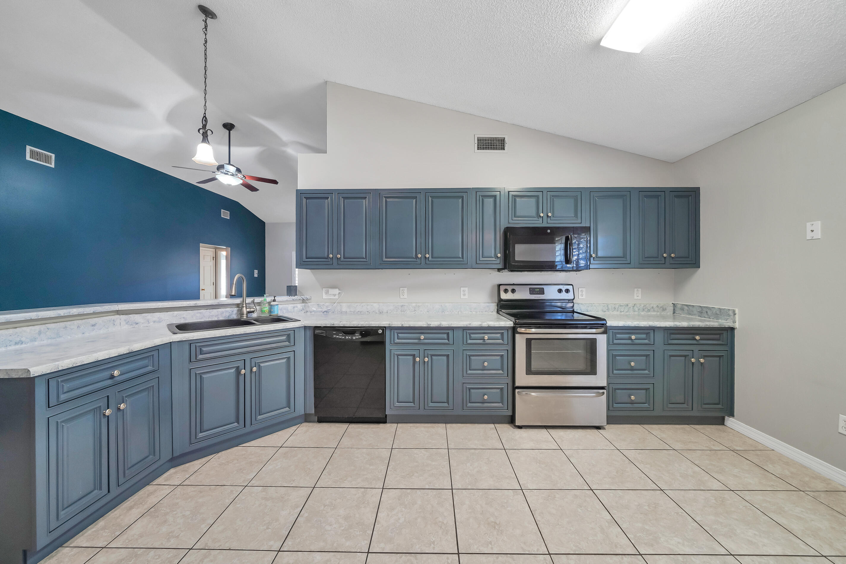 PARKER'S LANDING - Residential