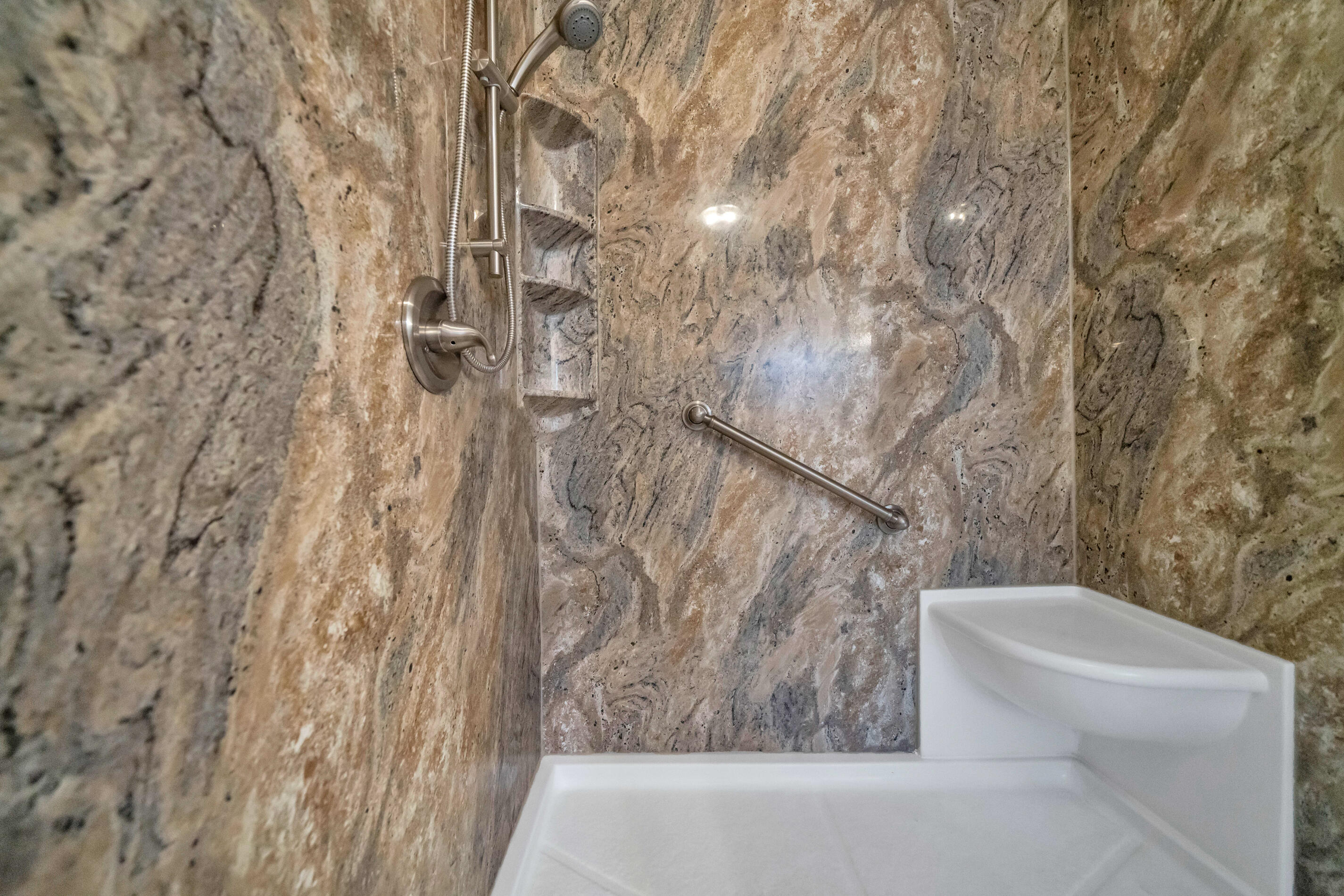 PARKER'S LANDING - Residential