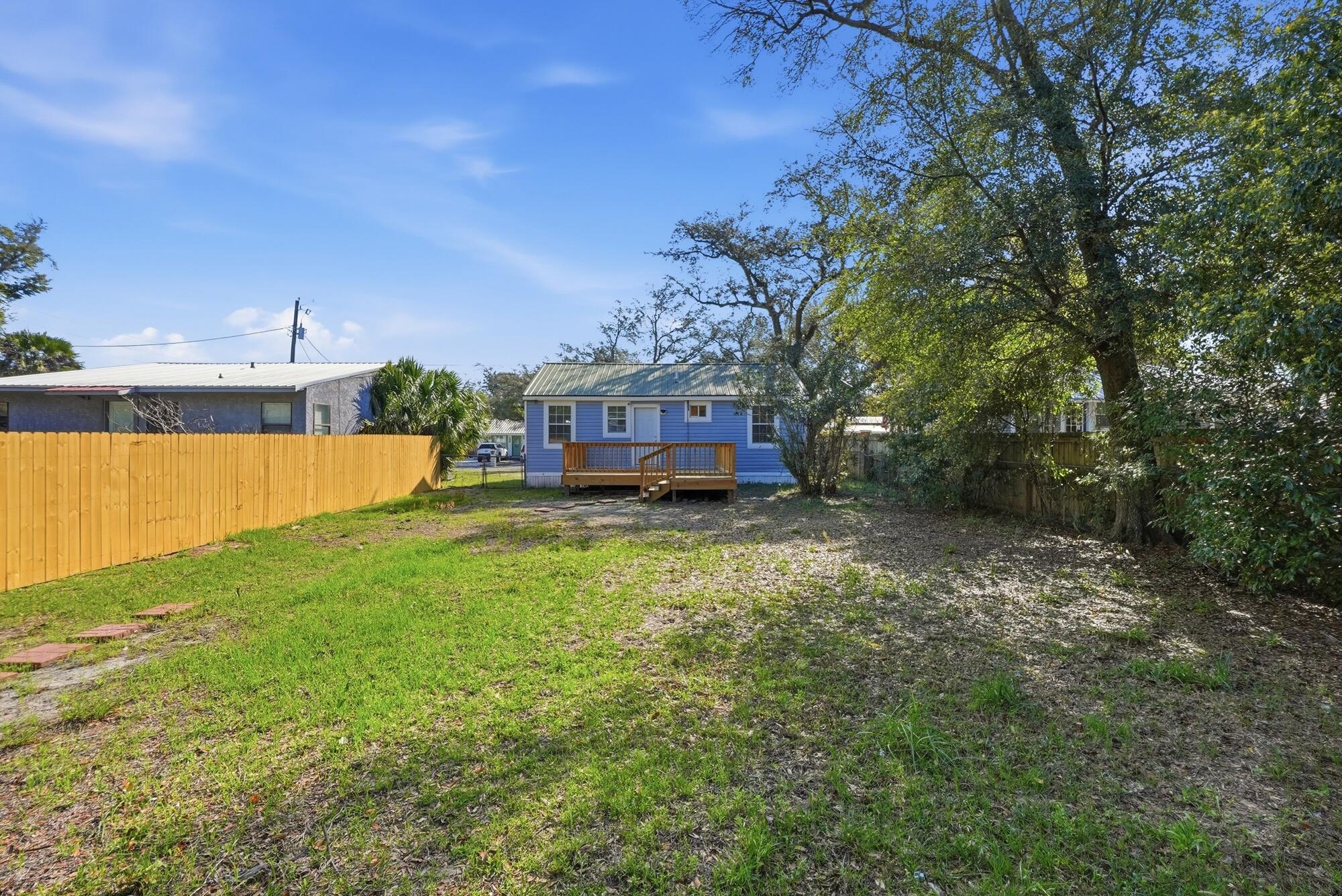 BAYVIEW HEIGHTS - Residential