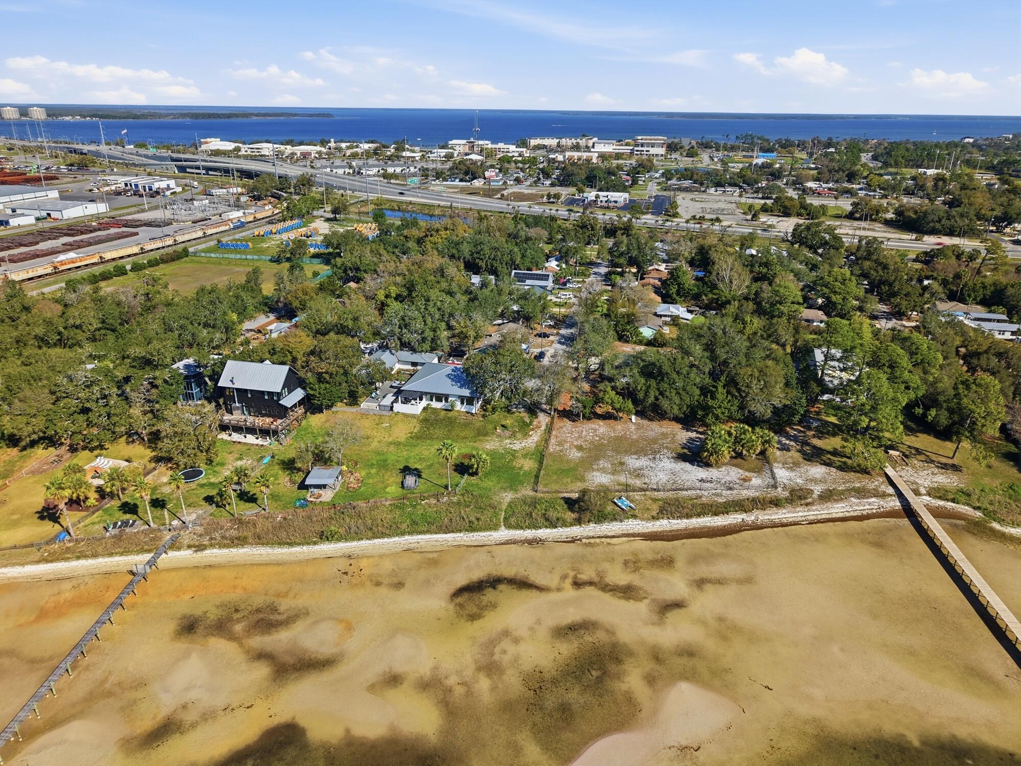 BAYVIEW HEIGHTS - Residential