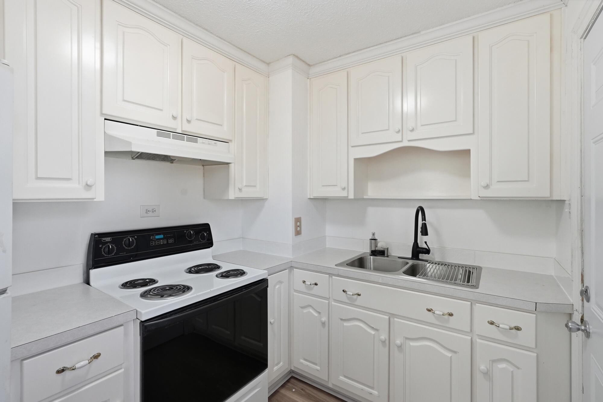 BAYVIEW HEIGHTS - Residential