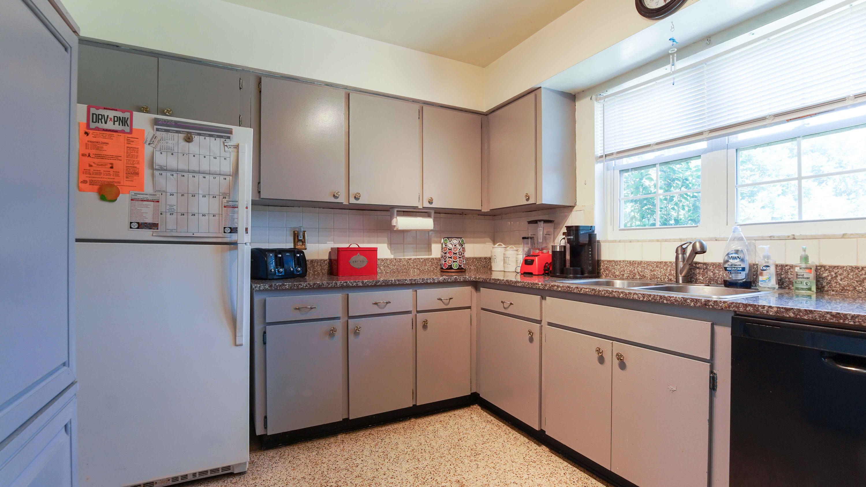 SUNNY HILLS SD - Residential