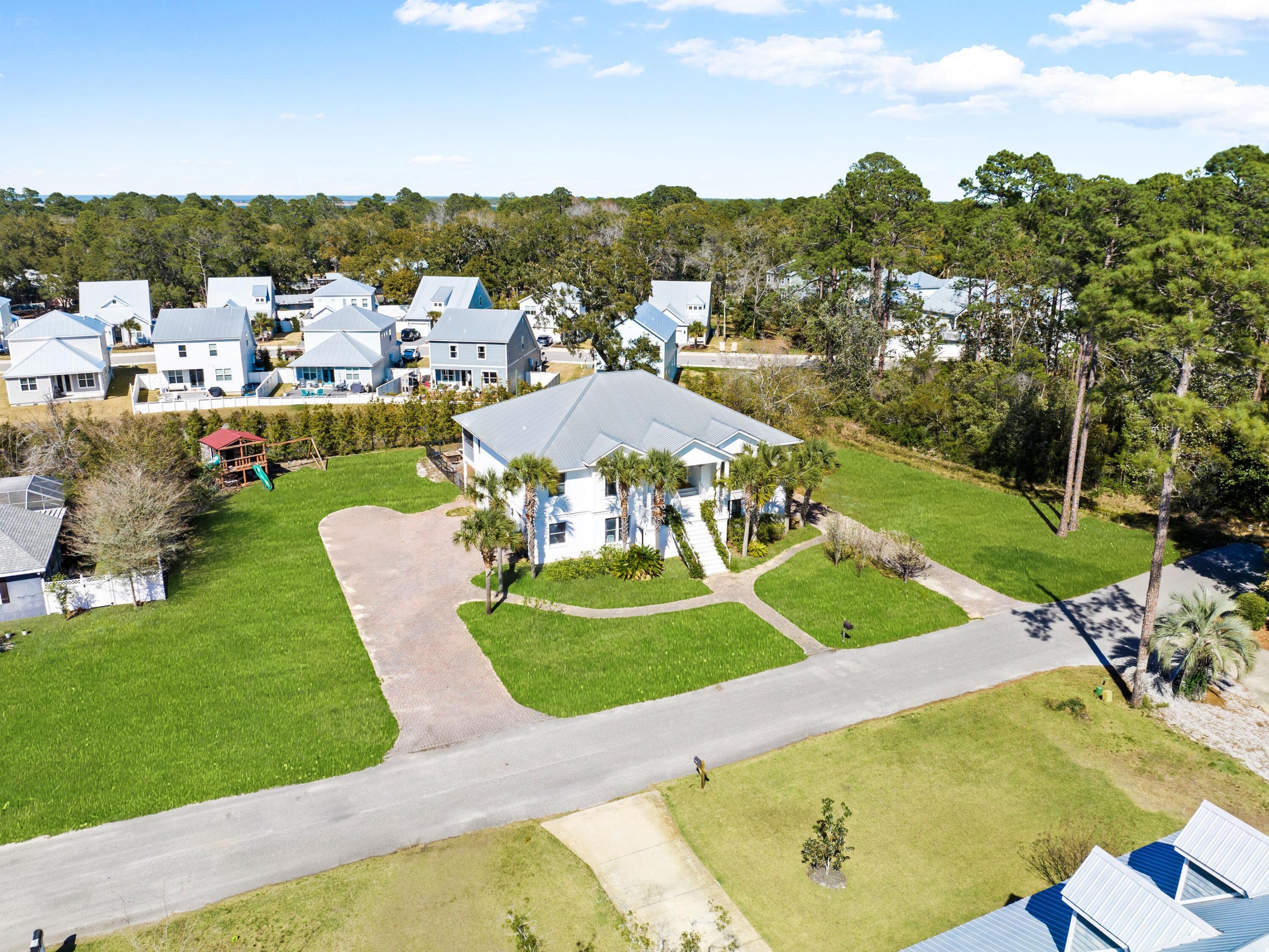 RIVER BEND - Residential