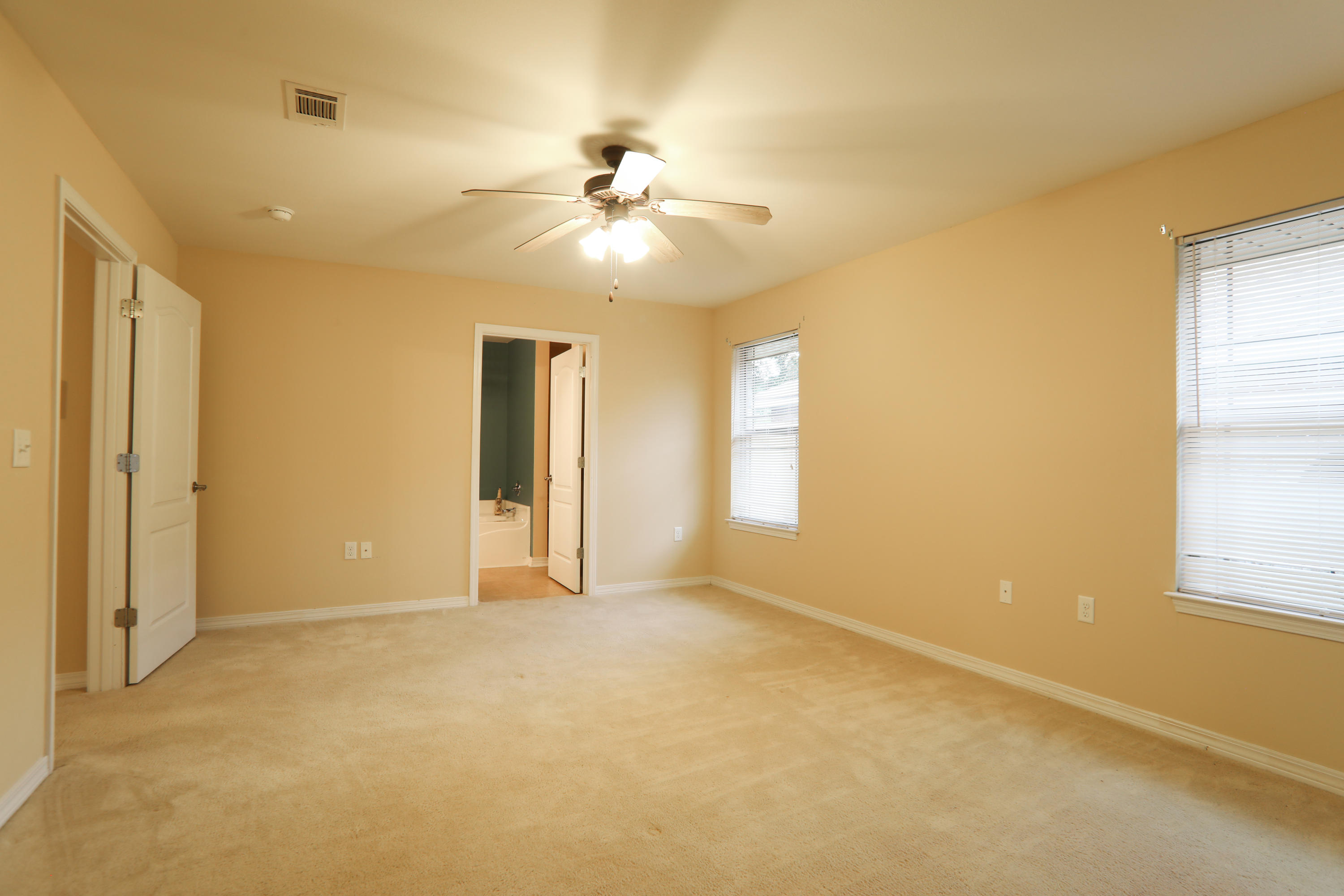 COVINGTON WOODS - Residential