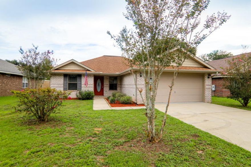 2010 3/2/2 Car Garage Home in move in condition* New Stainless appliances** Only listing in Covington Woods** Buyer agent to verify all room sizes.