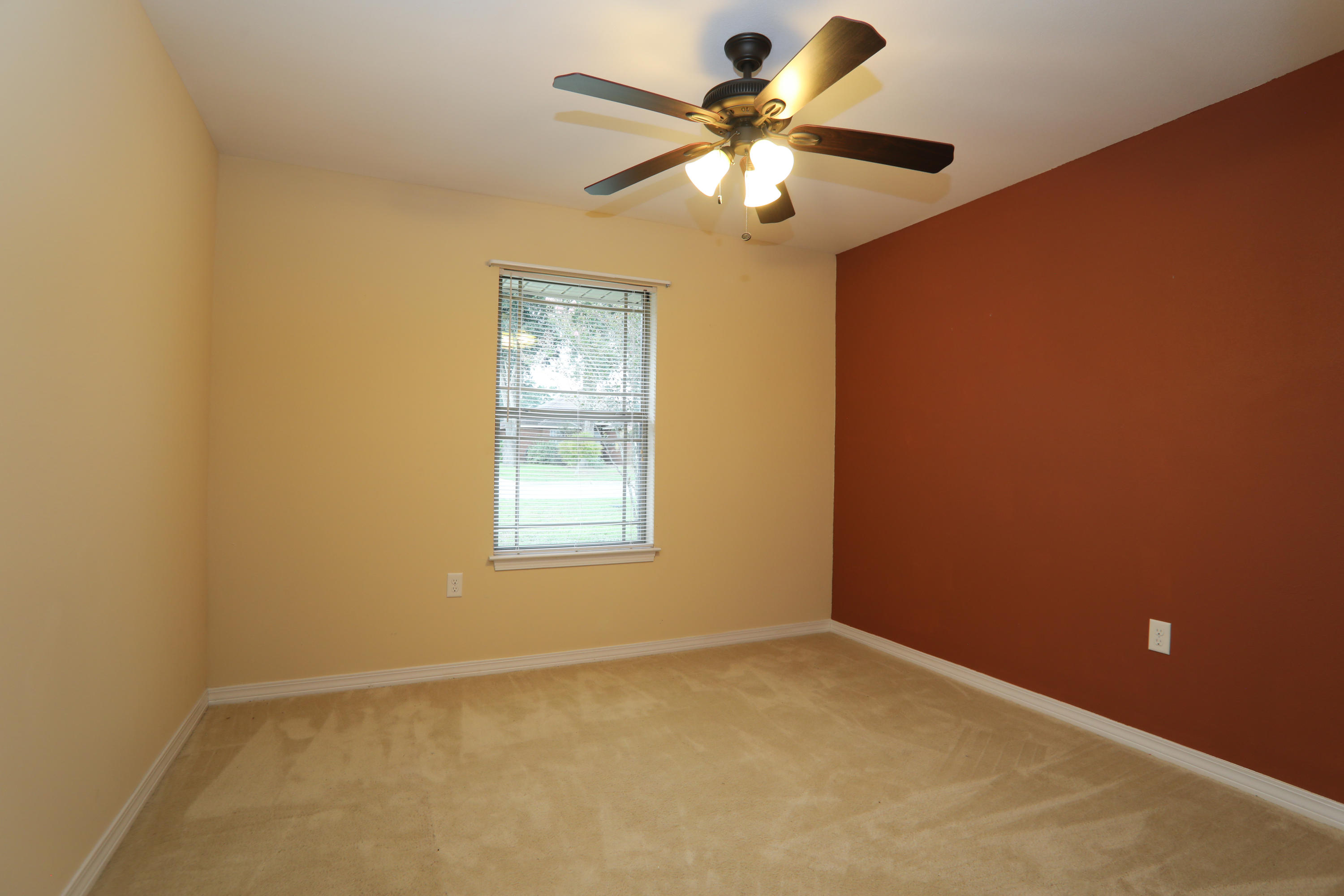 COVINGTON WOODS - Residential