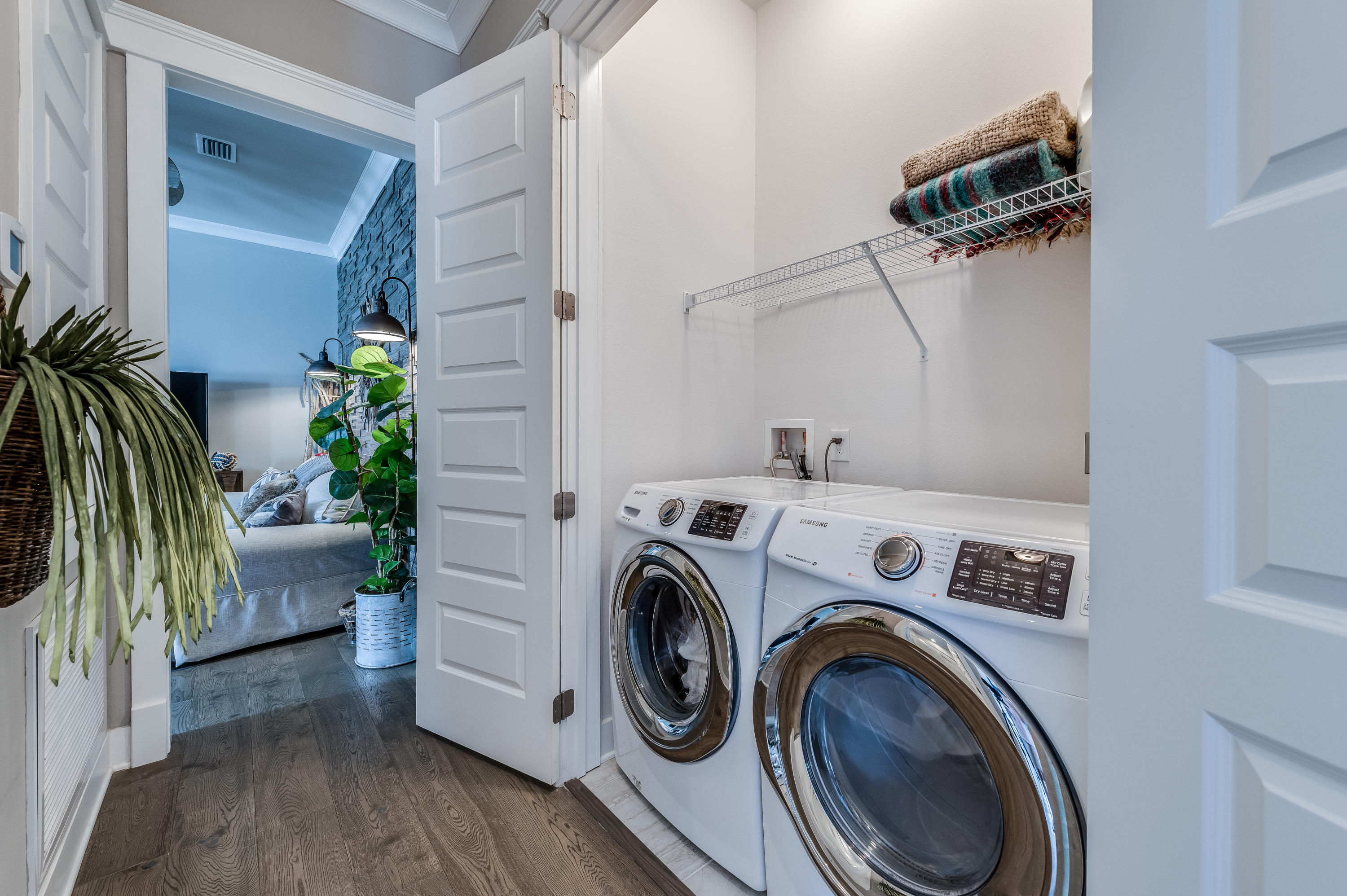 HIGHLAND PARKS - Residential