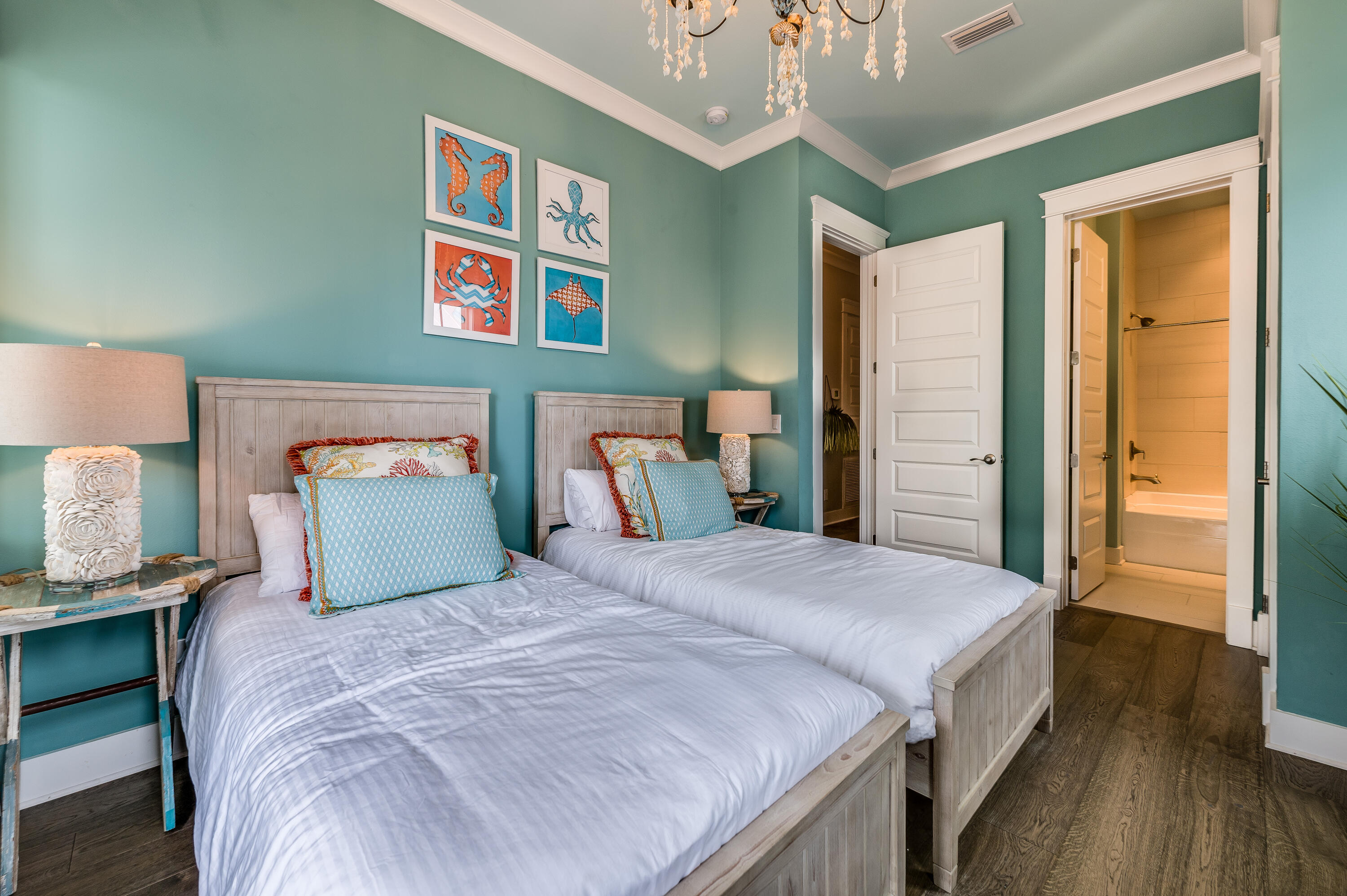 HIGHLAND PARKS - Residential