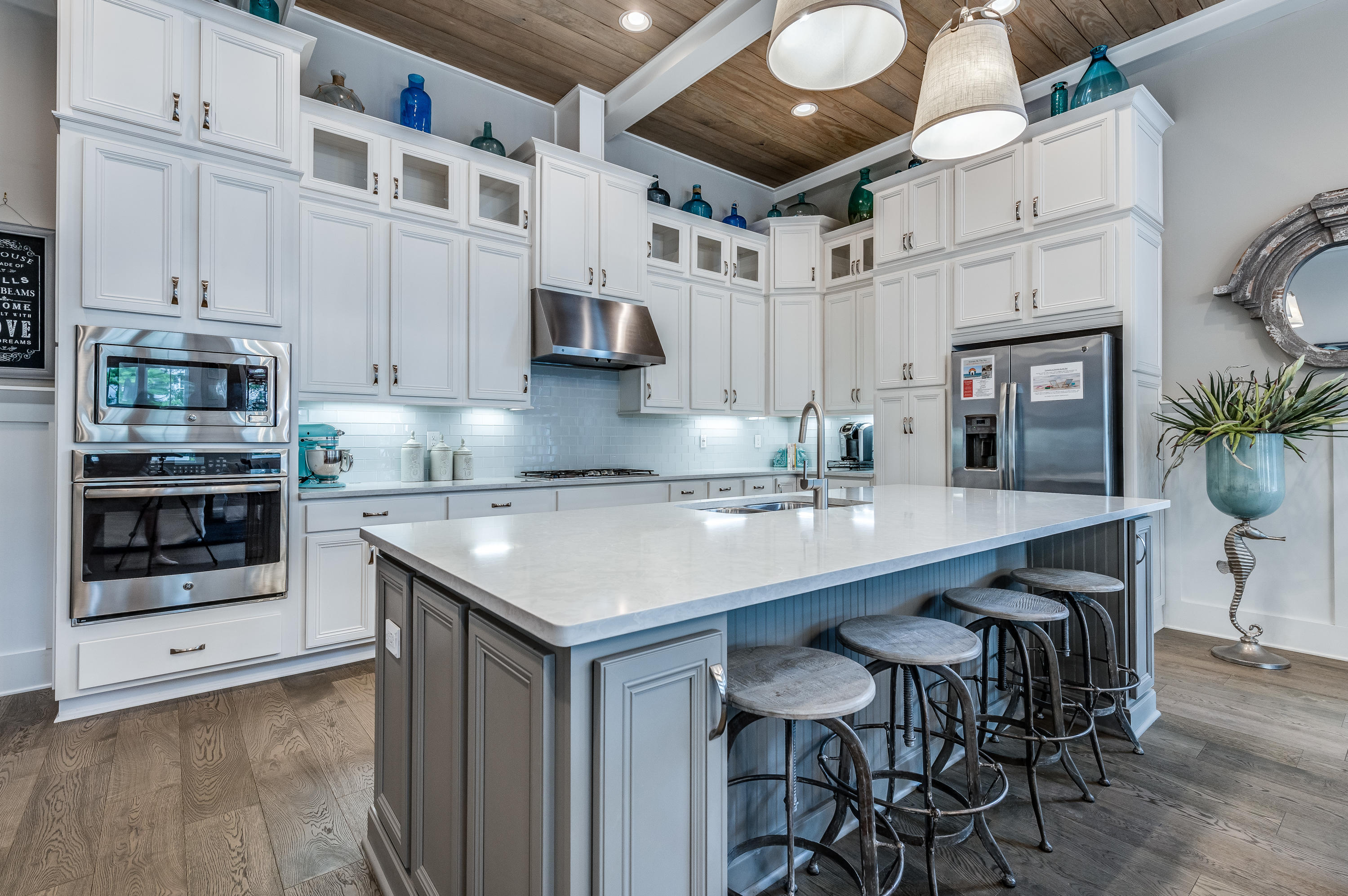 HIGHLAND PARKS - Residential