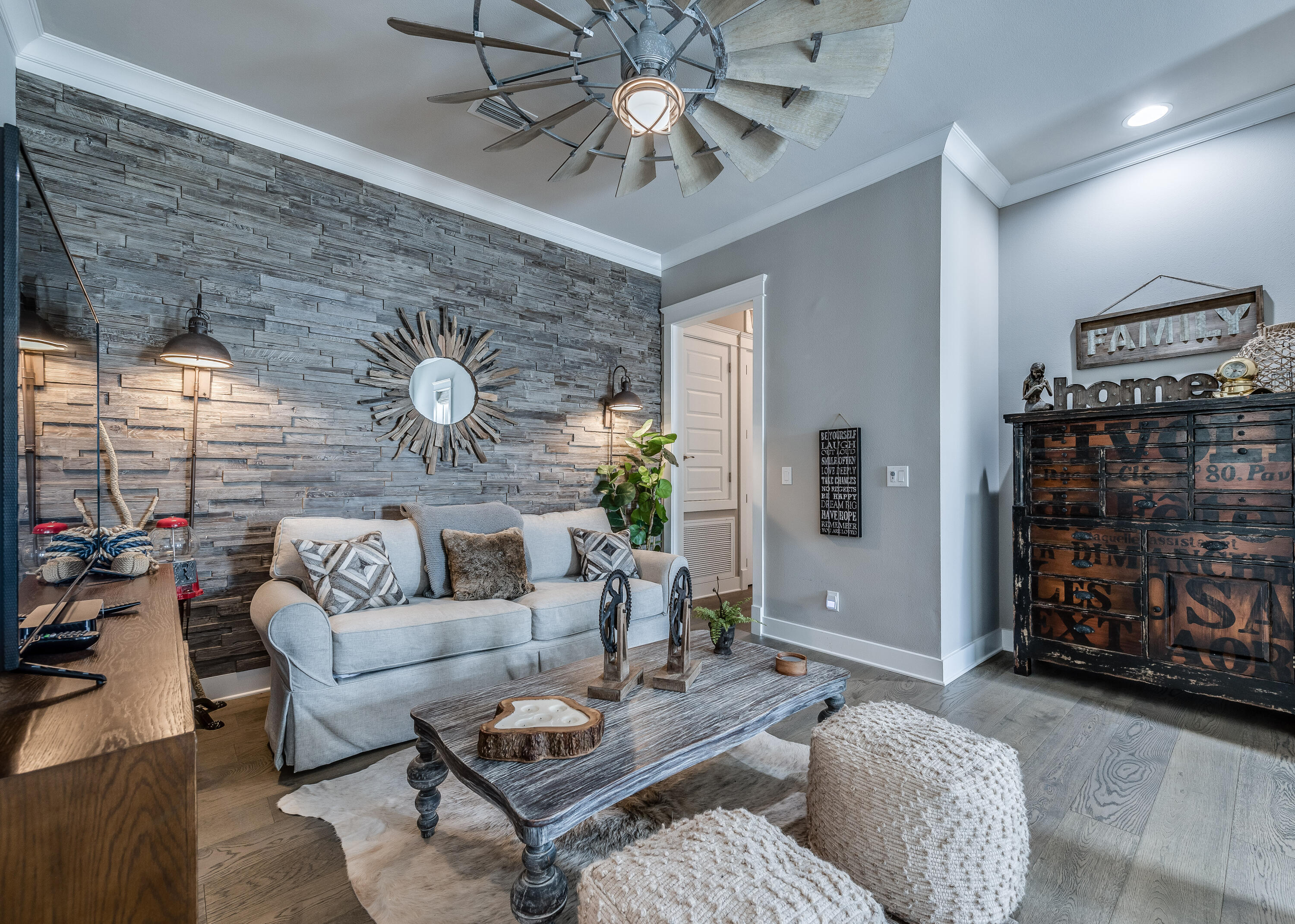 HIGHLAND PARKS - Residential