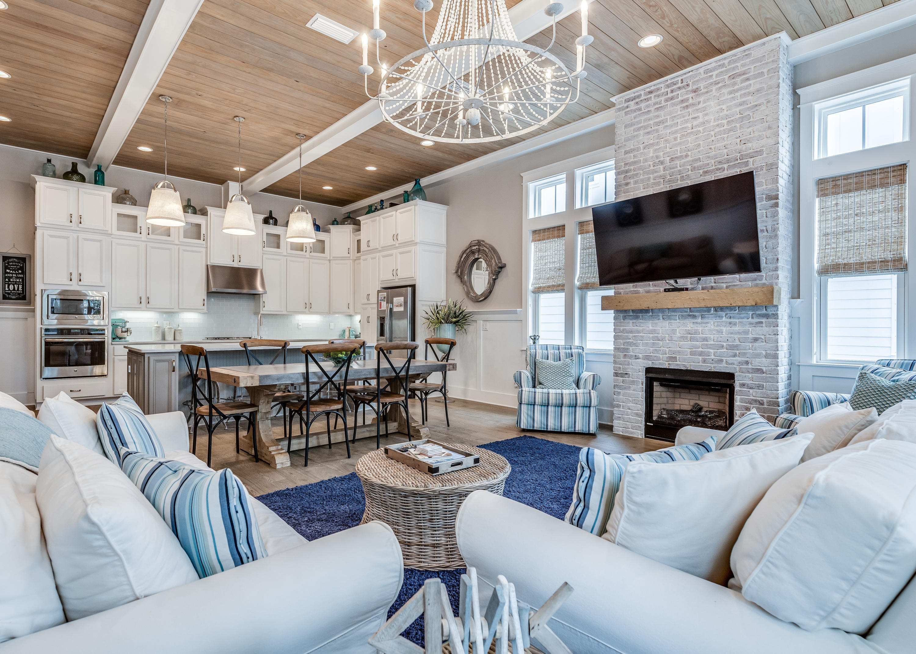 HIGHLAND PARKS - Residential