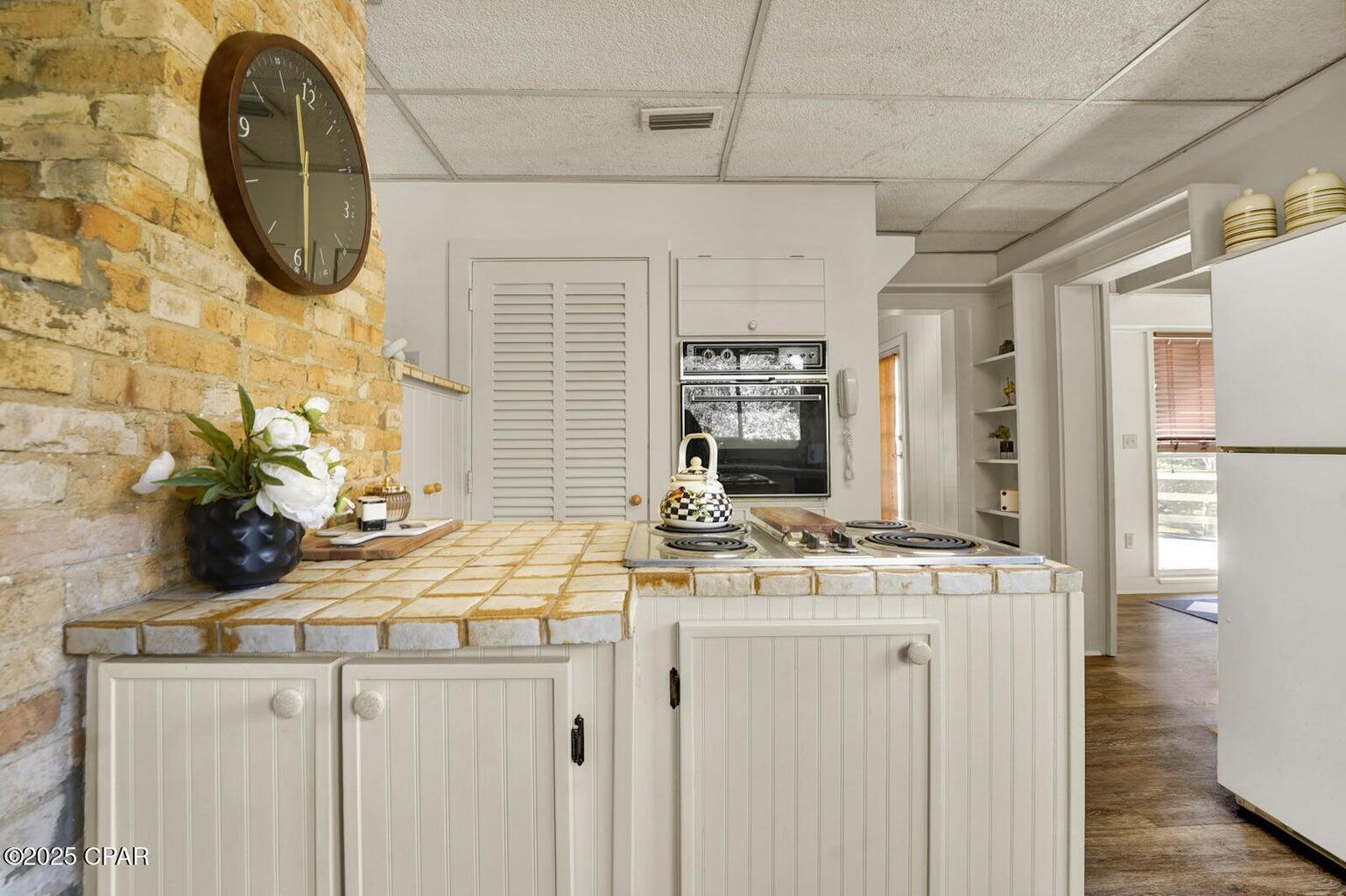NO RECORDED PROJECT - Residential