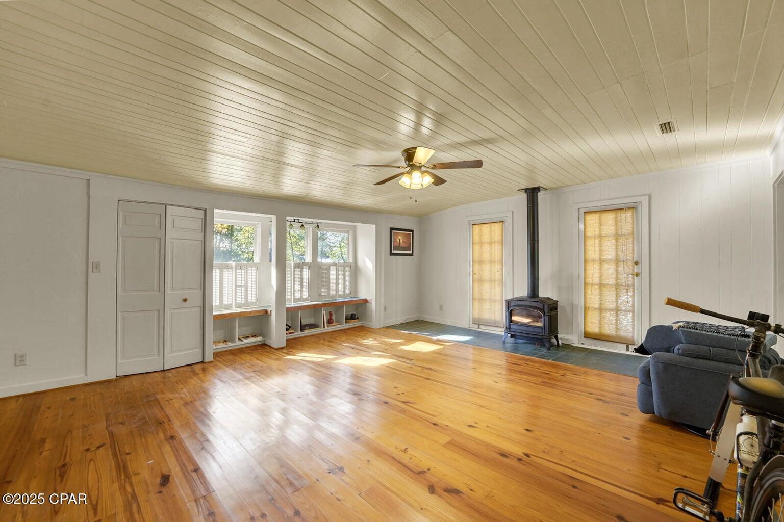 NO RECORDED PROJECT - Residential