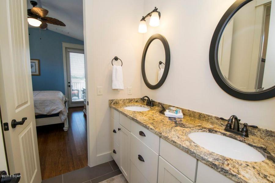 LA VALENCIA BEACH RESORT - Residential