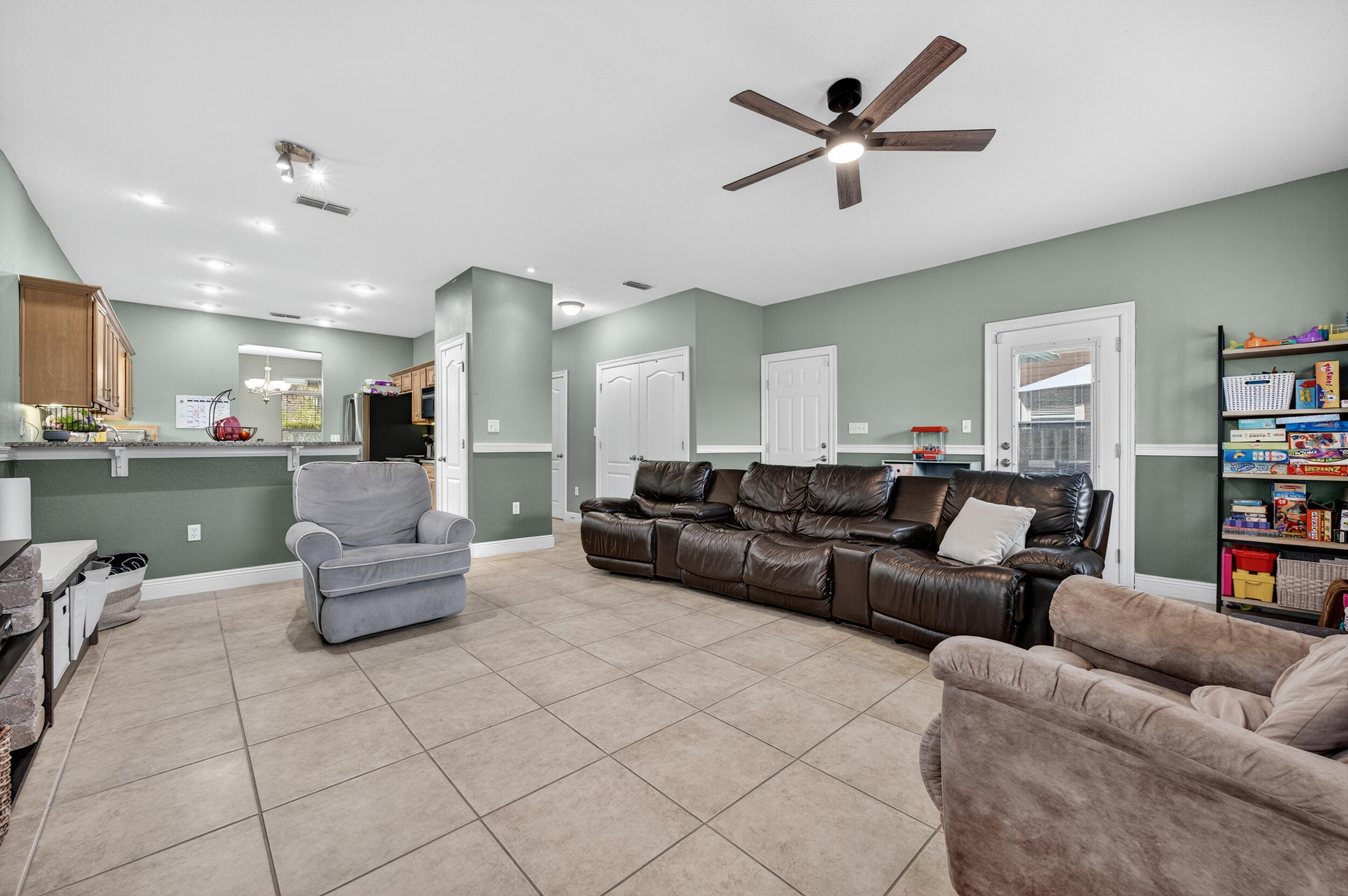 EAGLE BAY - Residential