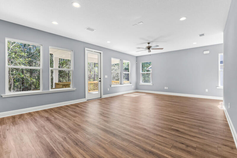 WALSH GLEN ESTATES - Residential