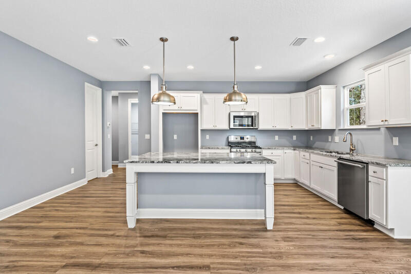 WALSH GLEN ESTATES - Residential