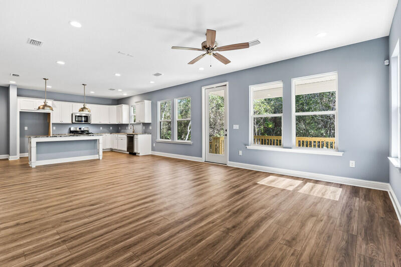 WALSH GLEN ESTATES - Residential