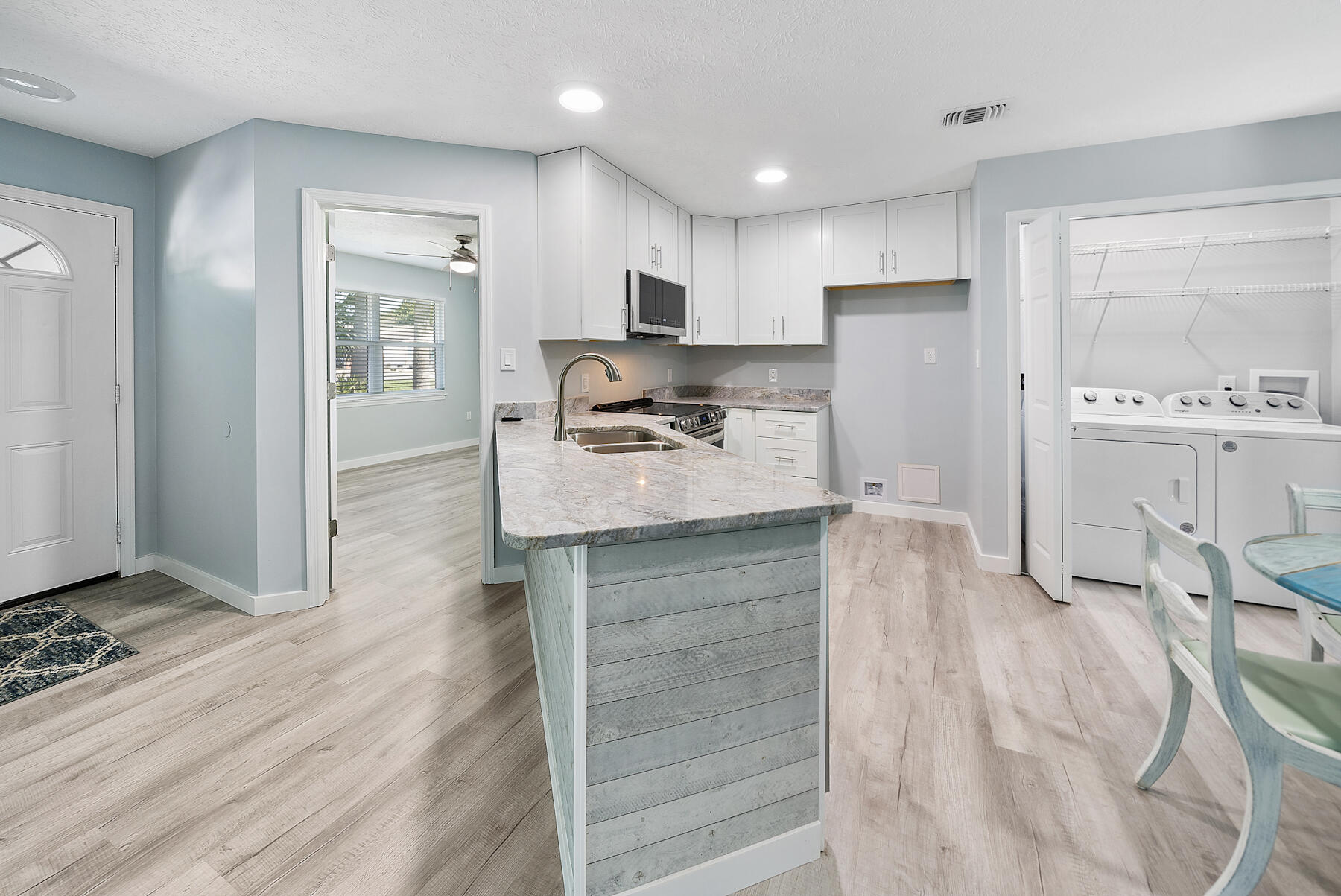 RIVIERA BEACH - Residential