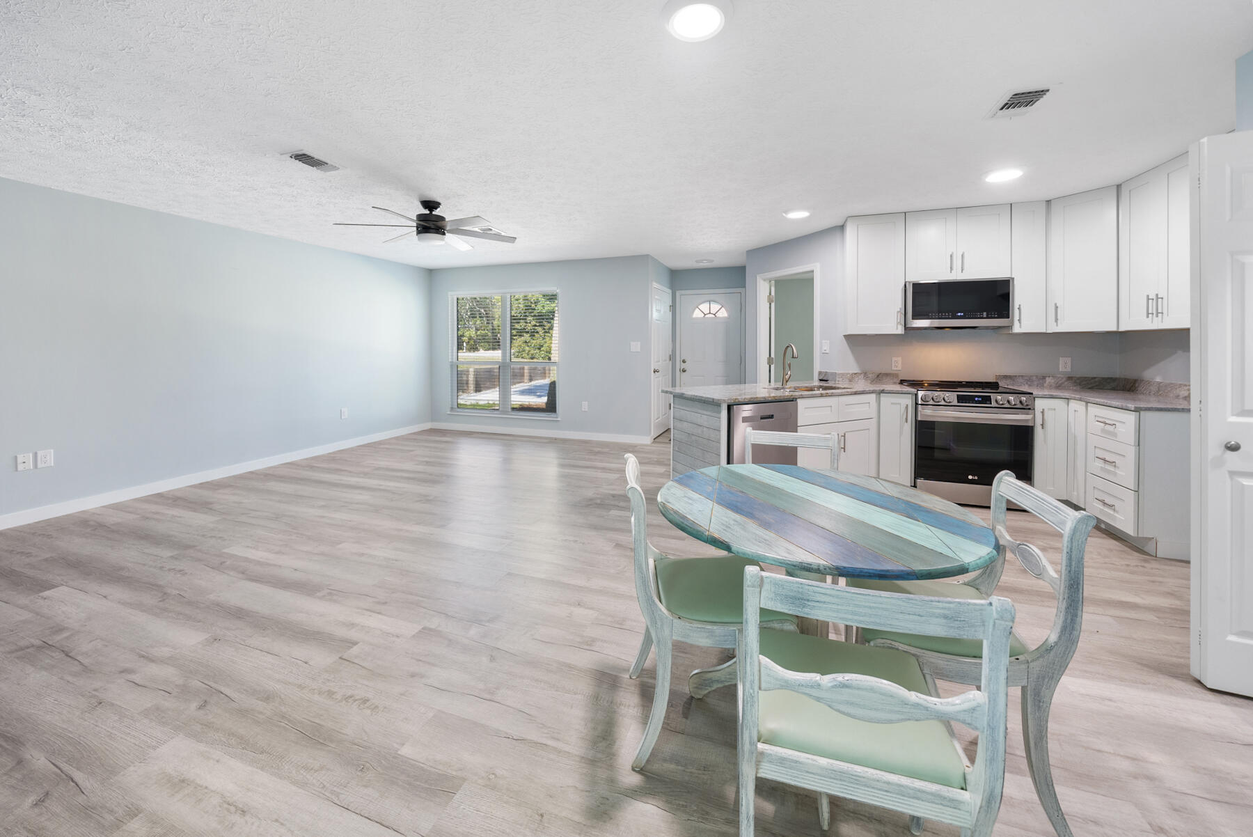 RIVIERA BEACH - Residential