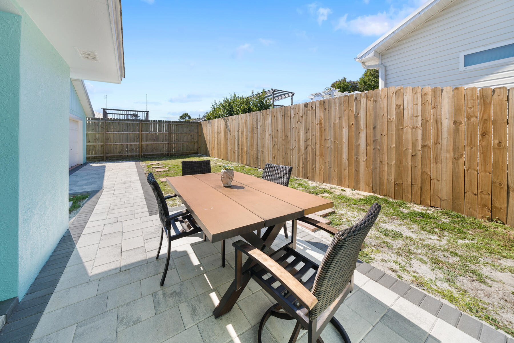 RIVIERA BEACH - Residential