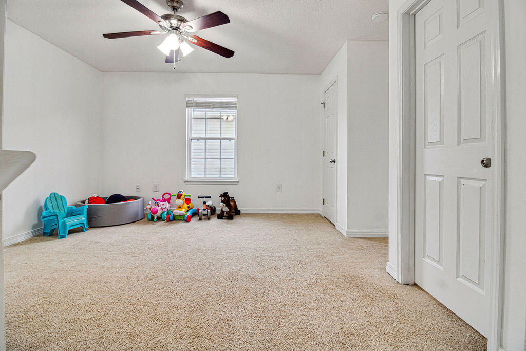 STILLWELL ESTATES - Residential Lease