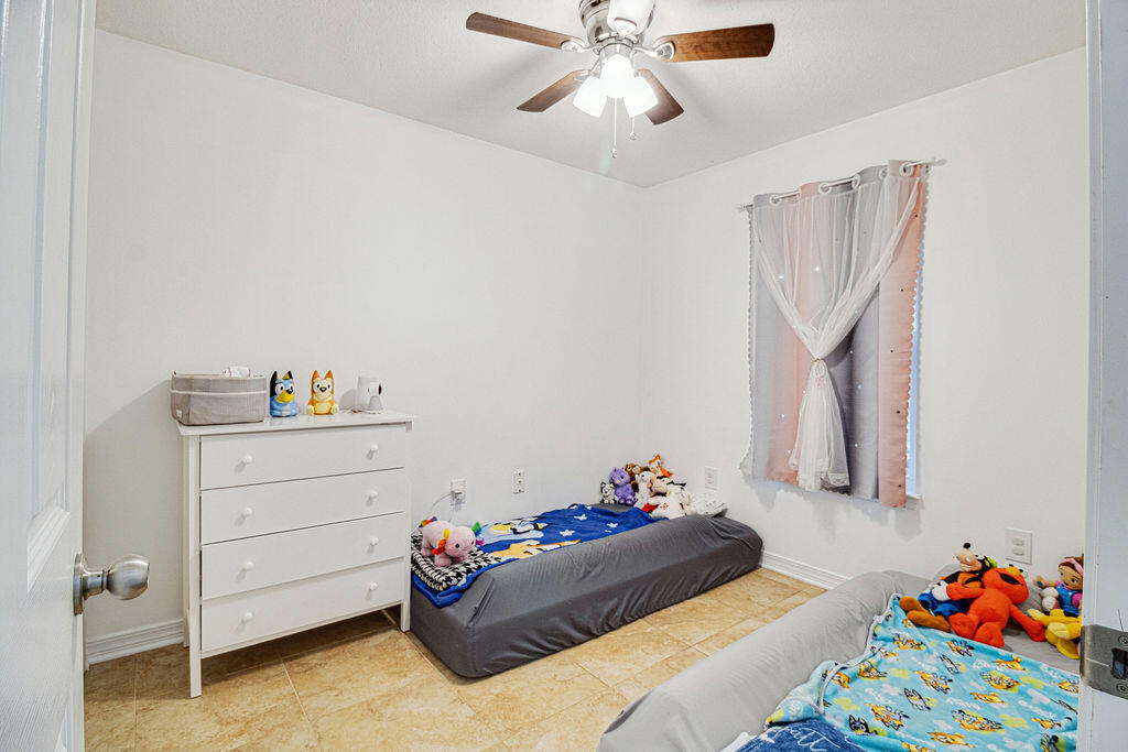 STILLWELL ESTATES - Residential Lease