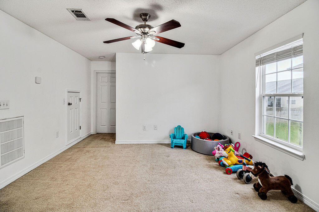 STILLWELL ESTATES - Residential Lease