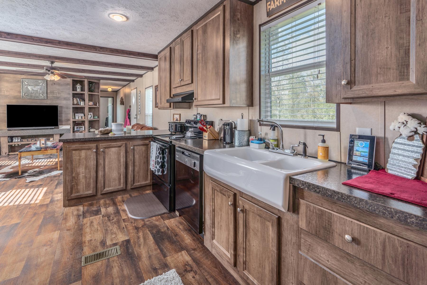 NO RECORDED PROJECT - Residential