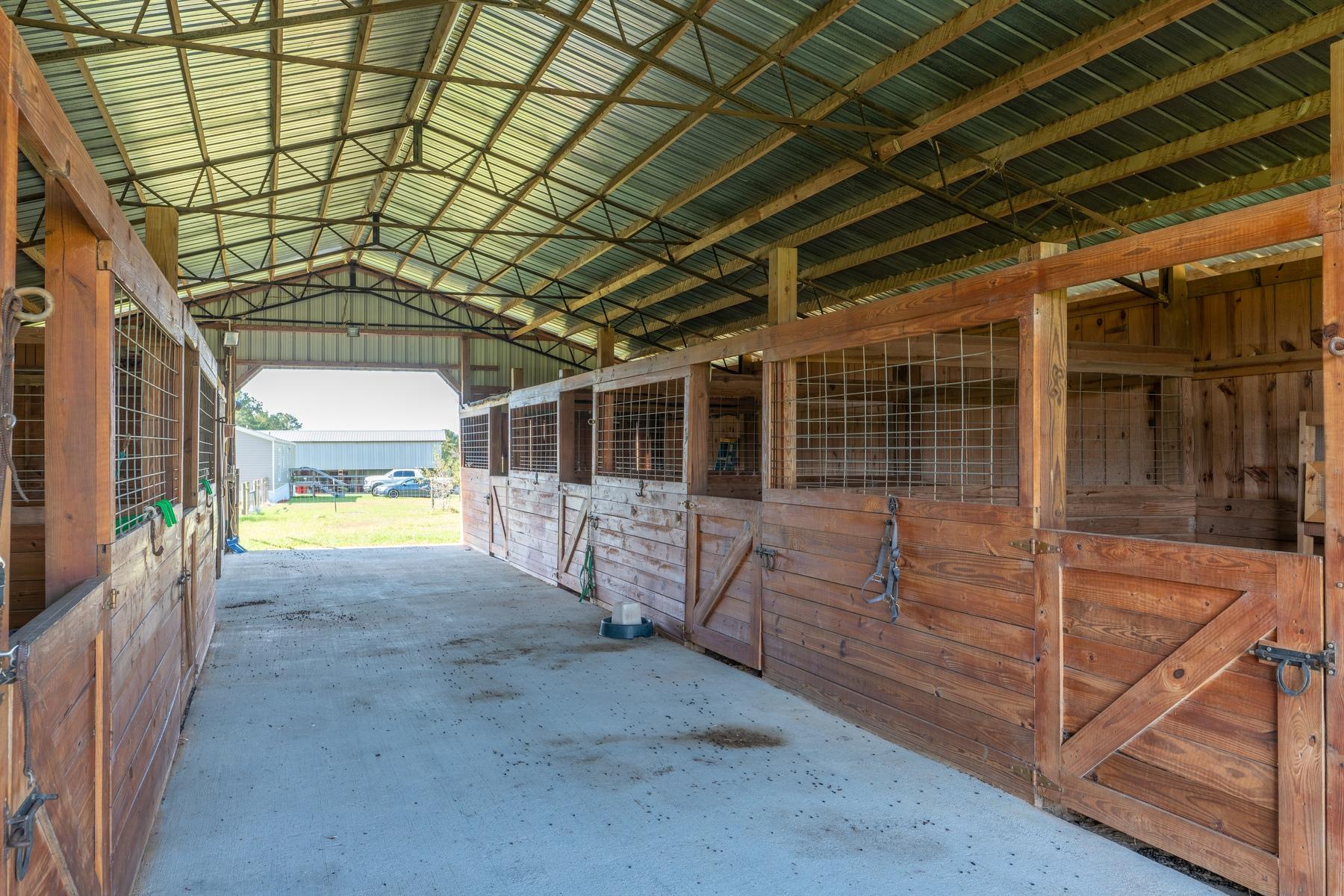 NO RECORDED PROJECT - Residential