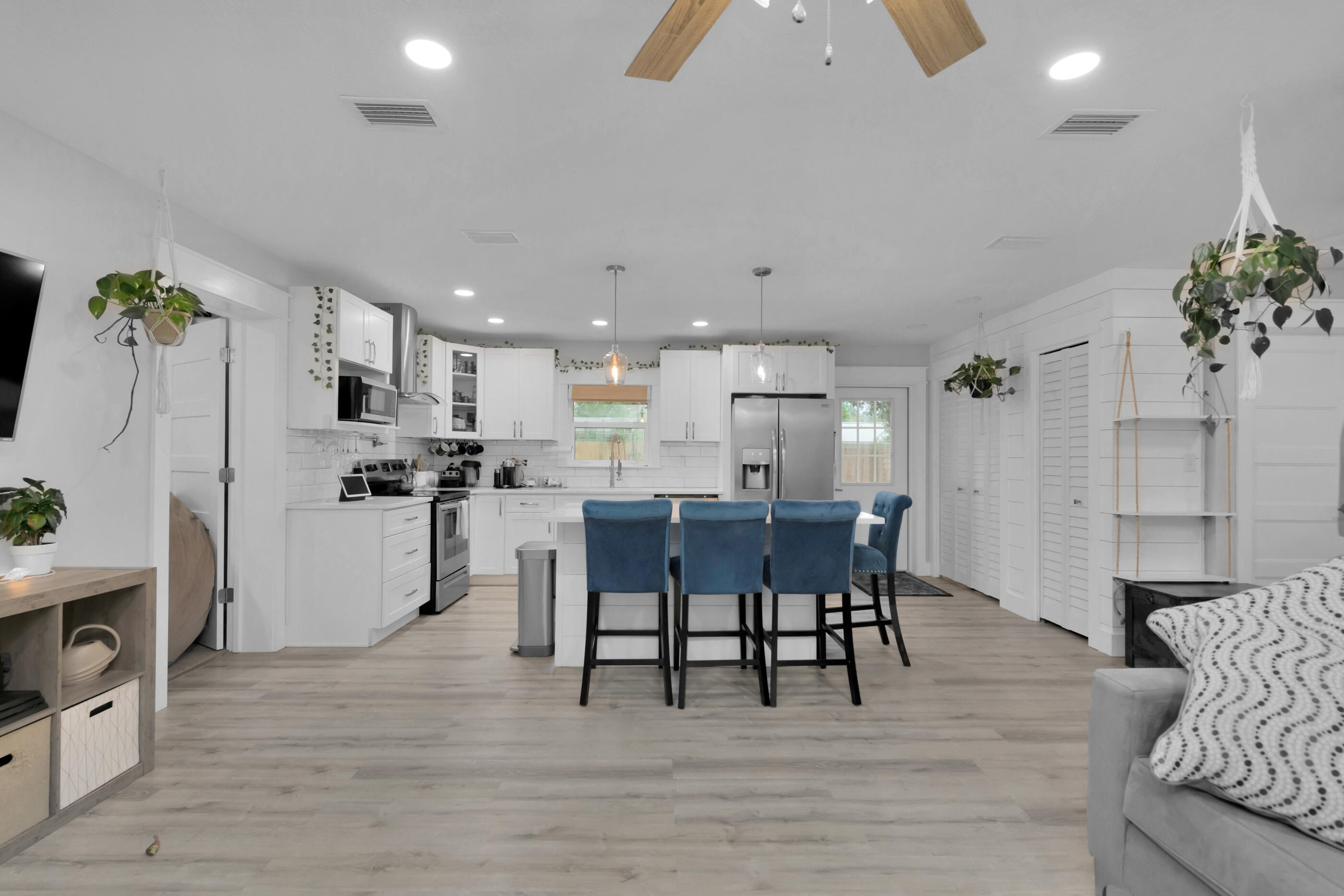 OAKLAND HEIGHTS - Residential