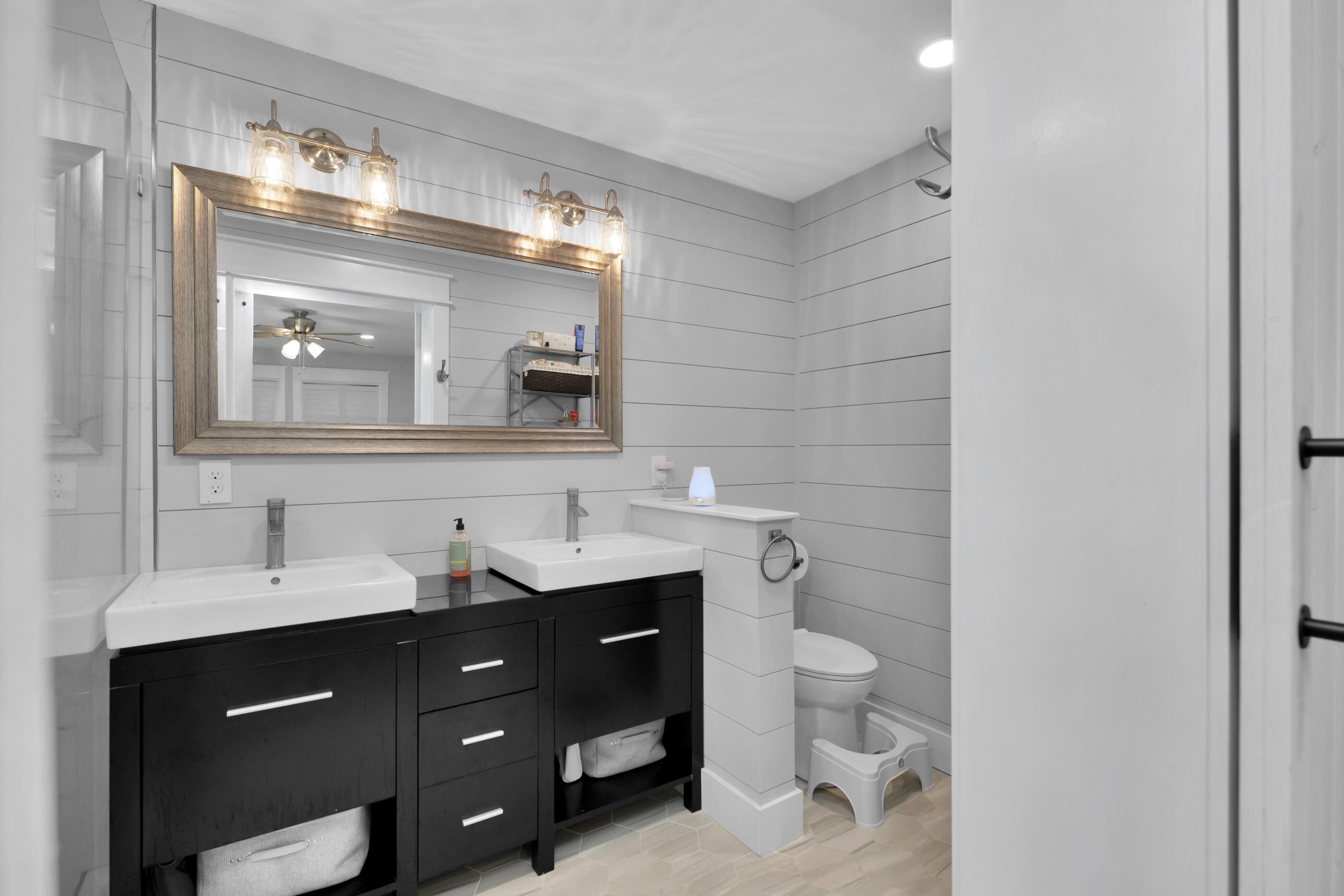 OAKLAND HEIGHTS - Residential