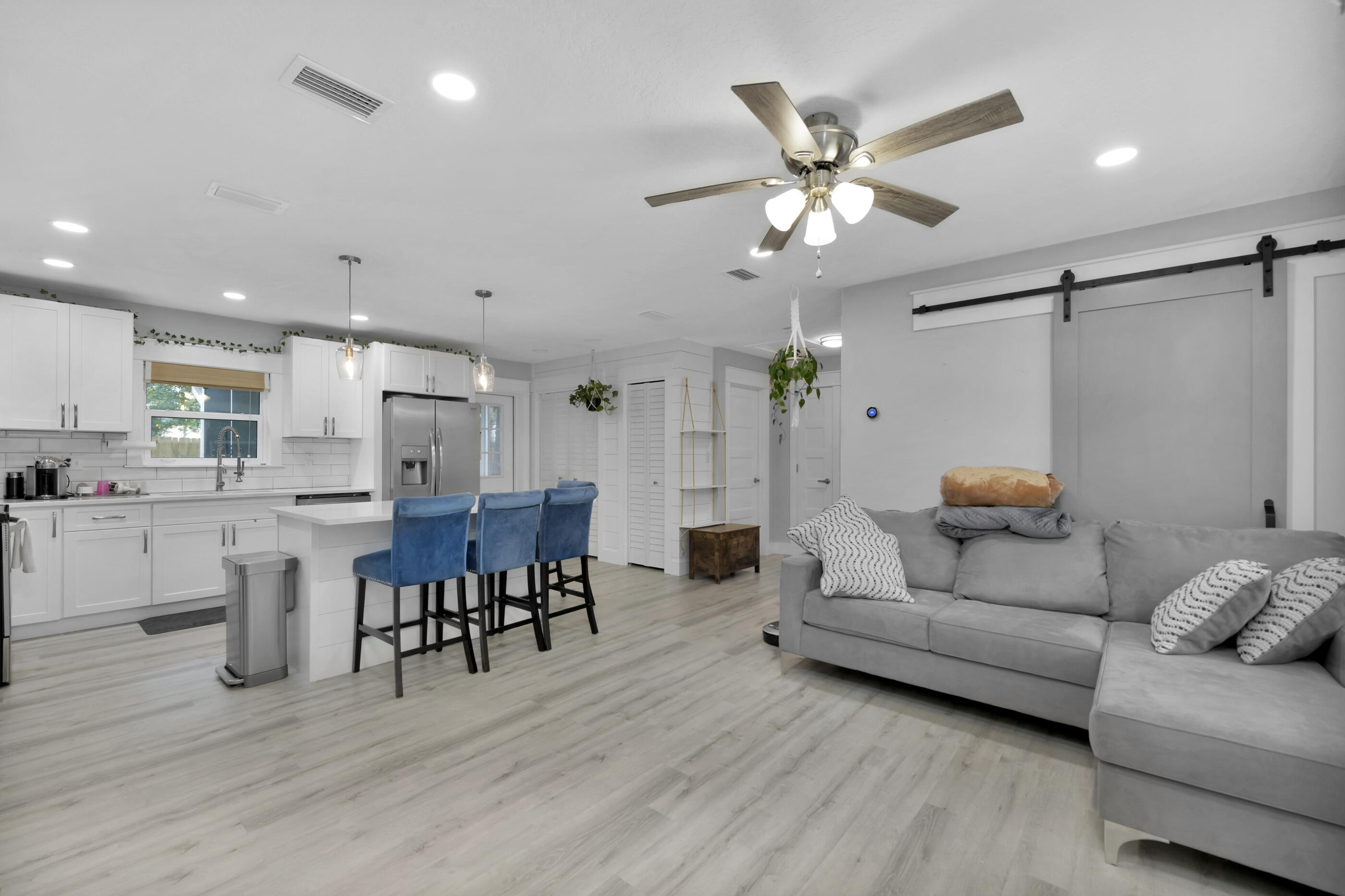 OAKLAND HEIGHTS - Residential