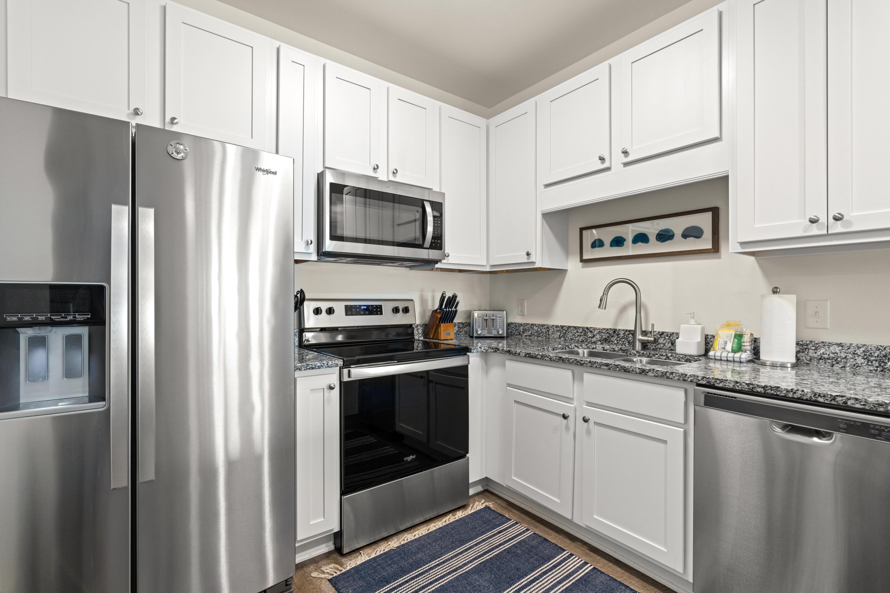 HIDDEN LAKE Condominium - Residential