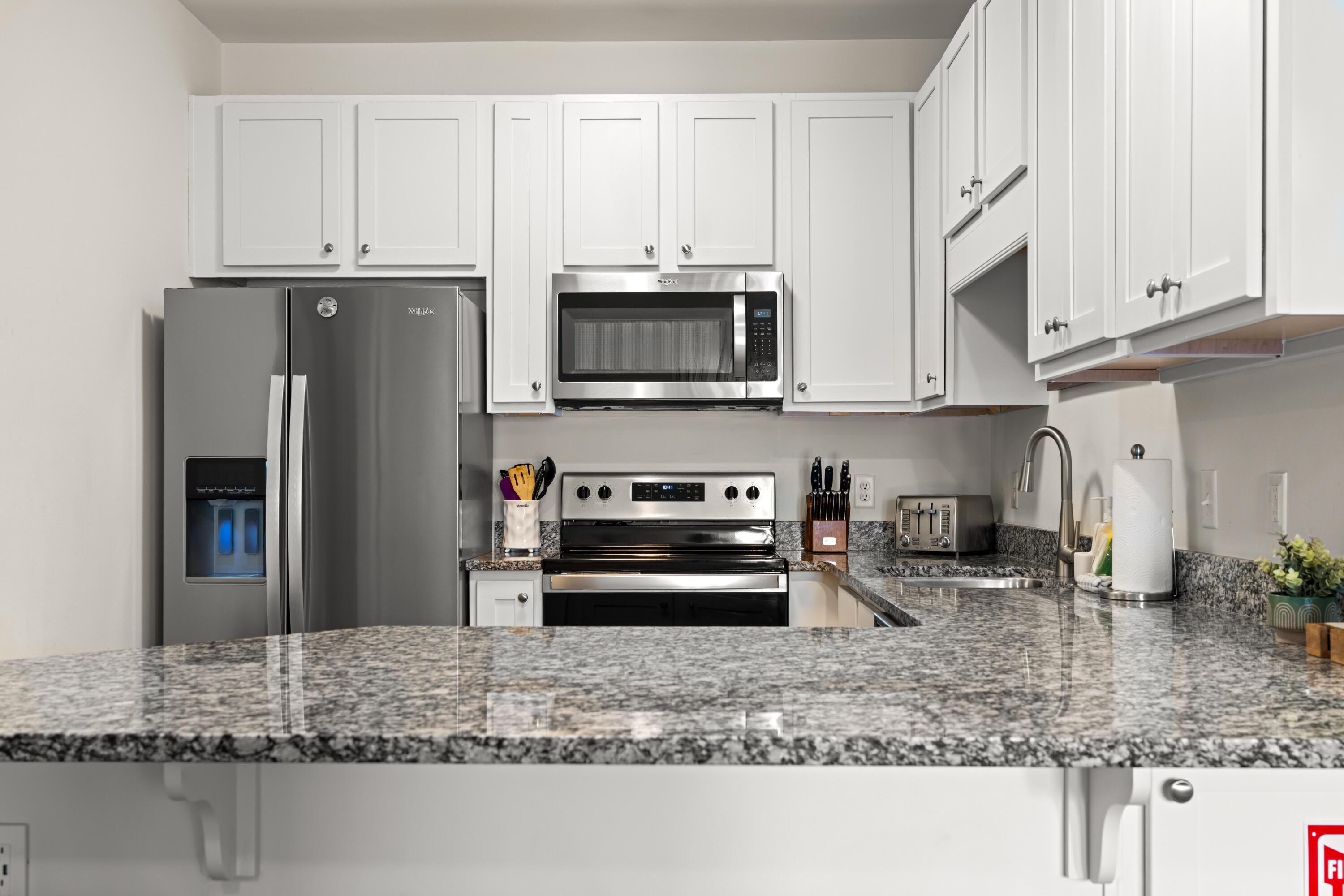 HIDDEN LAKE Condominium - Residential