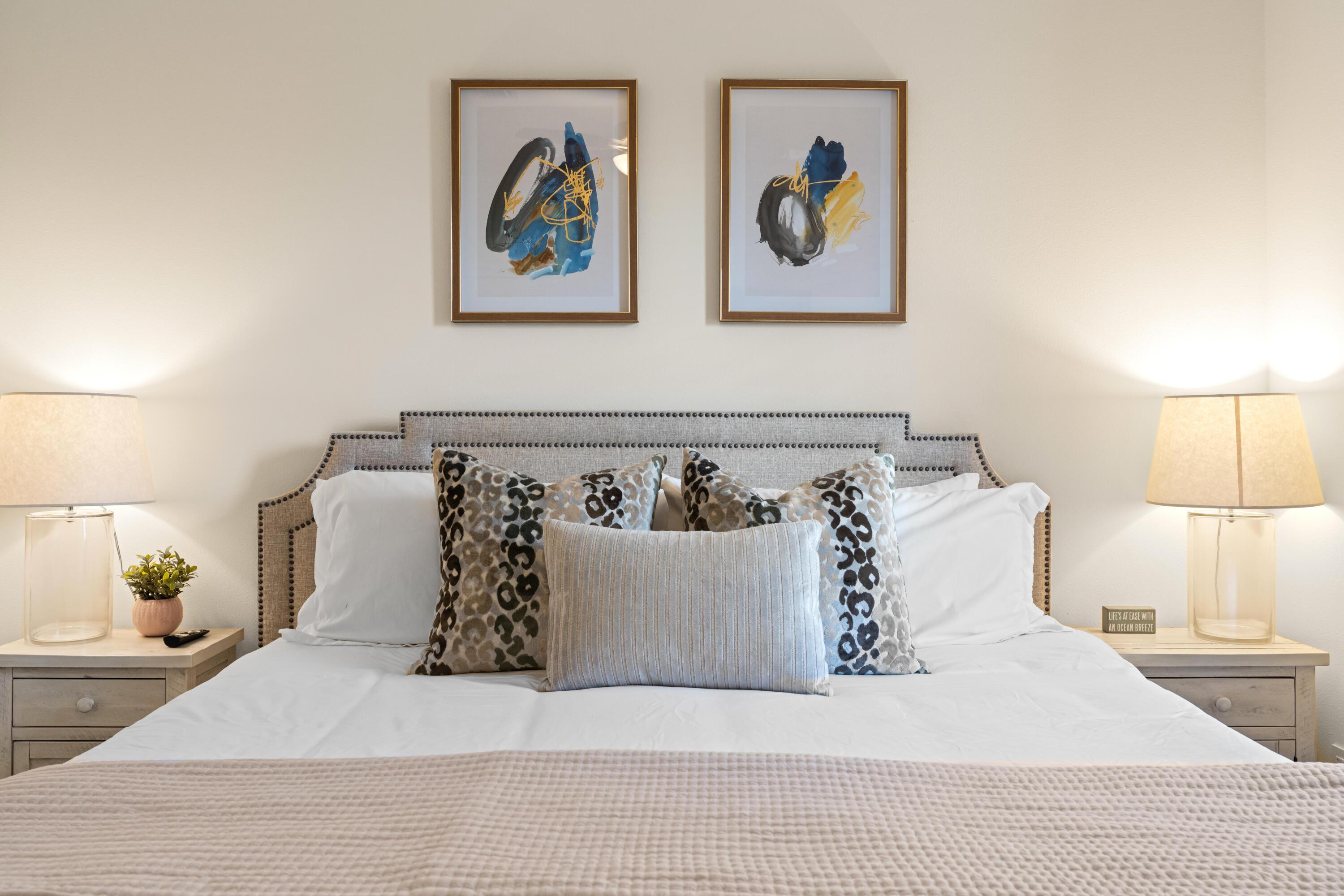 HIDDEN LAKE Condominium - Residential