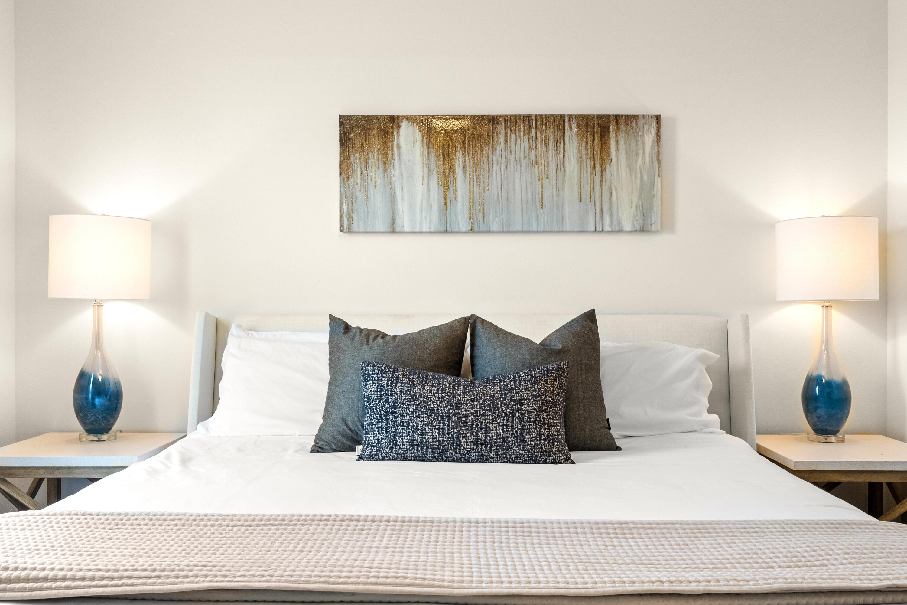 HIDDEN LAKE Condominium - Residential