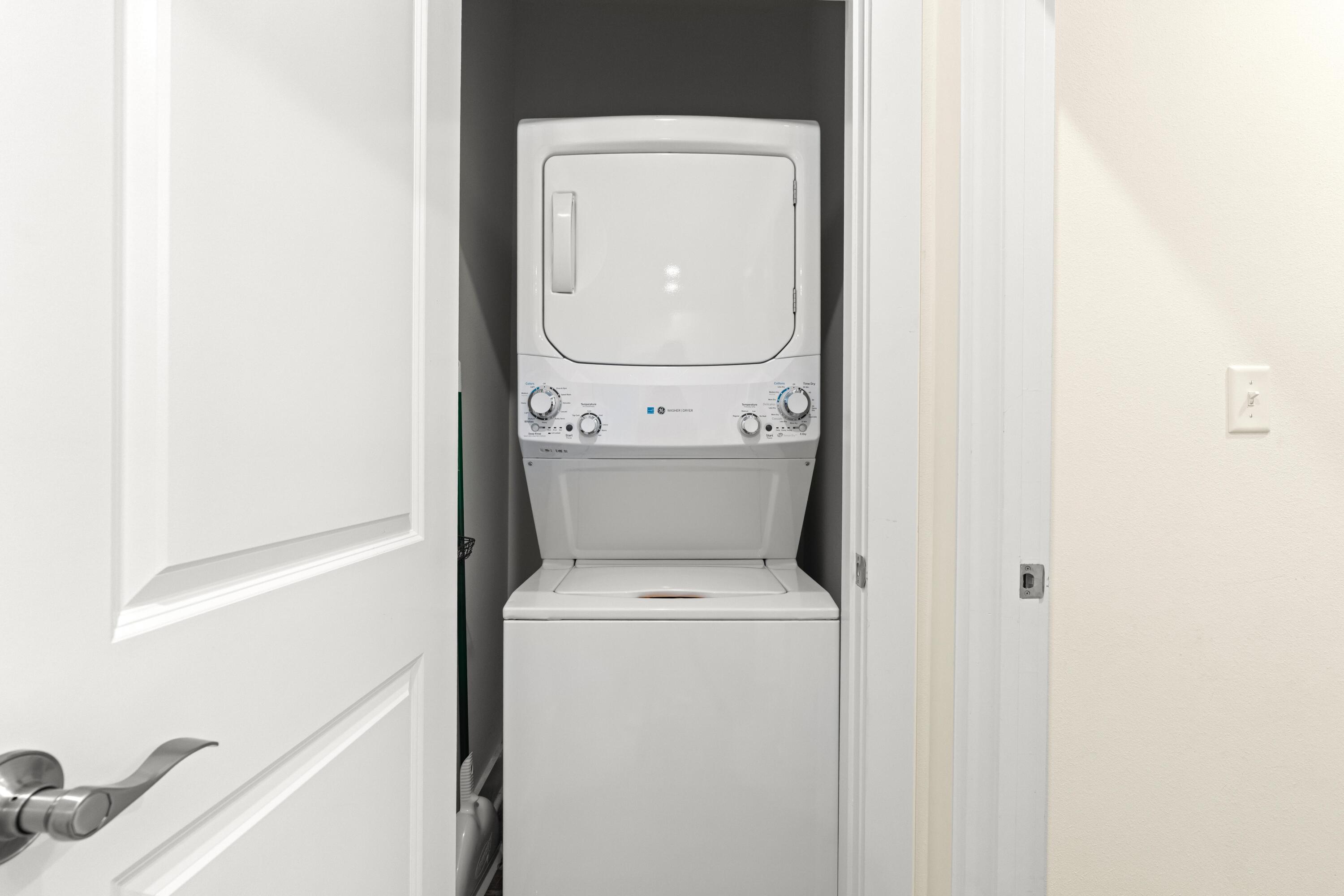 HIDDEN LAKE Condominium - Residential