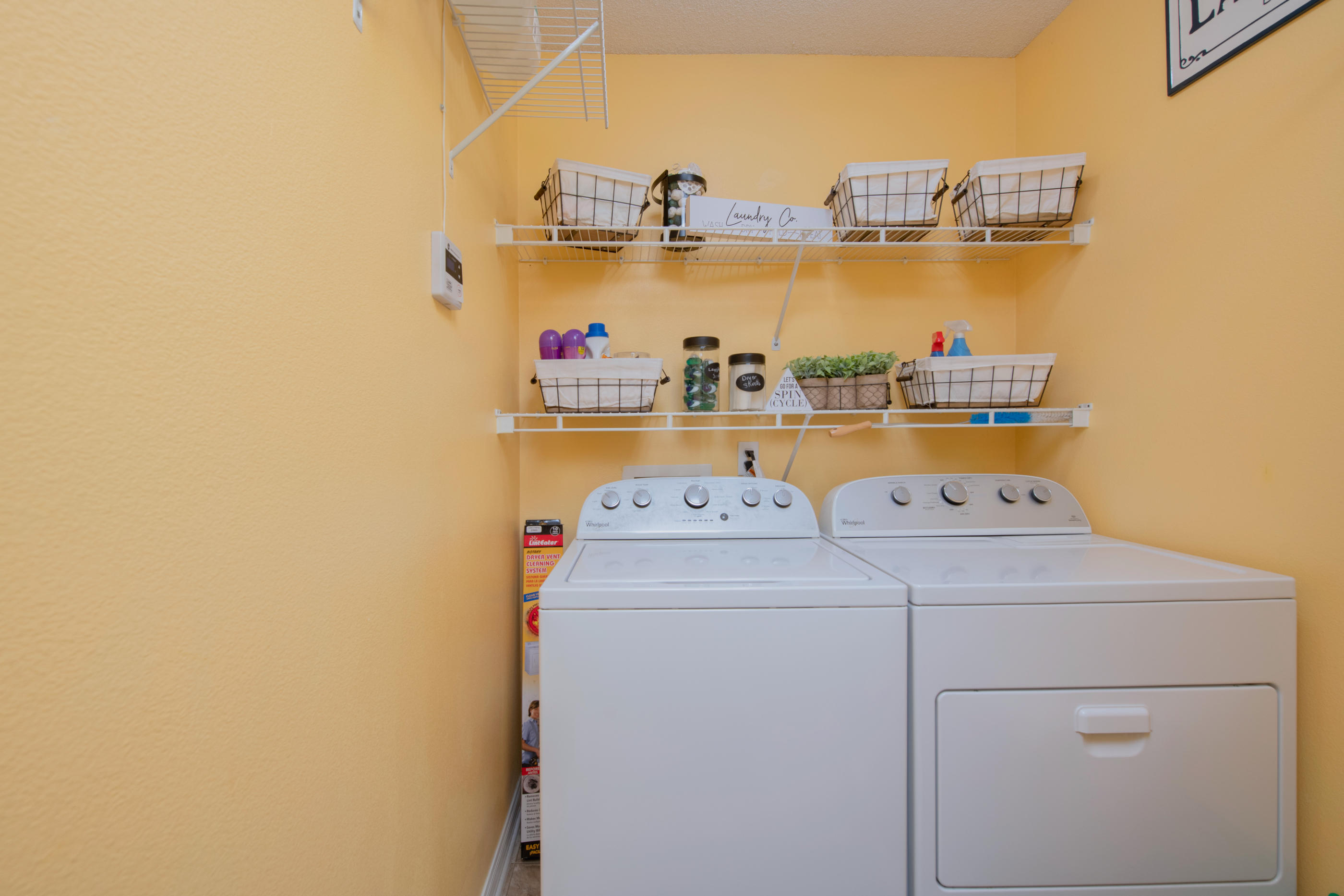 EMERALD VILLAGE S/D LOT 43 BLK B - Residential