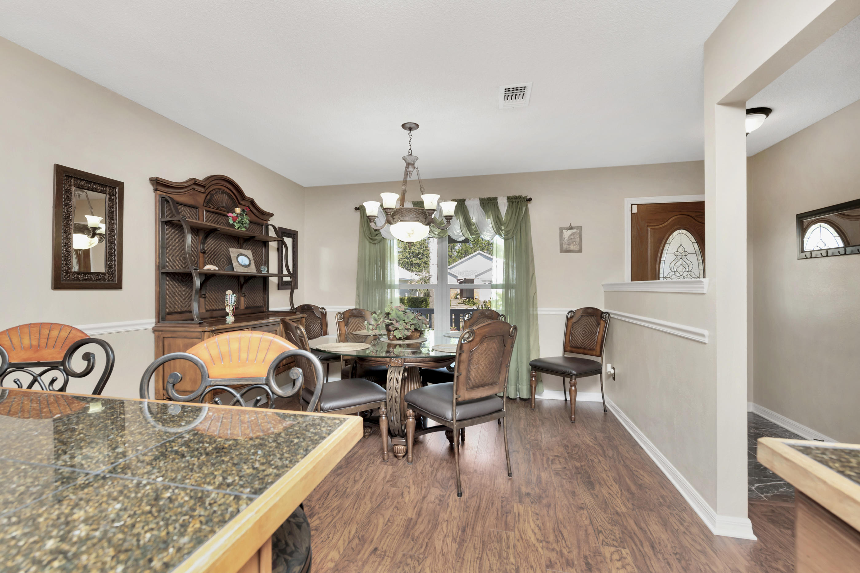 EMERALD VILLAGE S/D LOT 43 BLK B - Residential