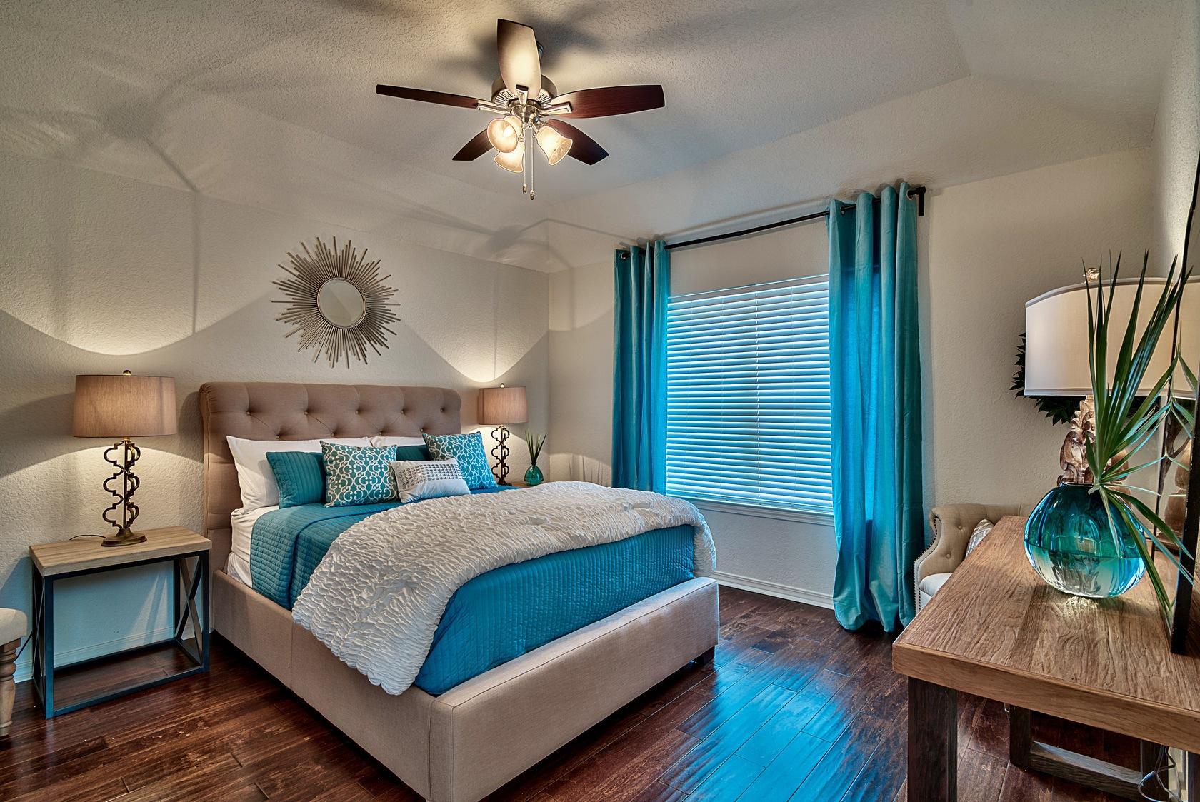 EMERALD LAKES PH 1 - Residential