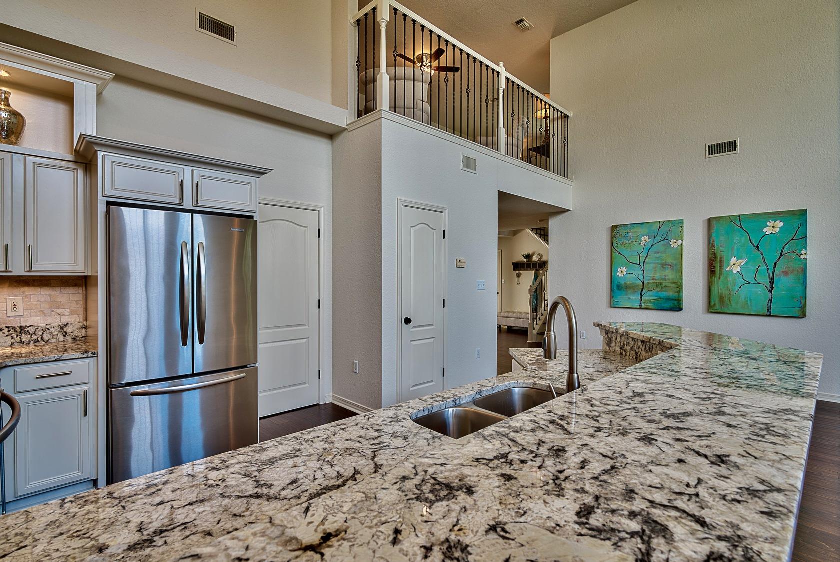 EMERALD LAKES PH 1 - Residential